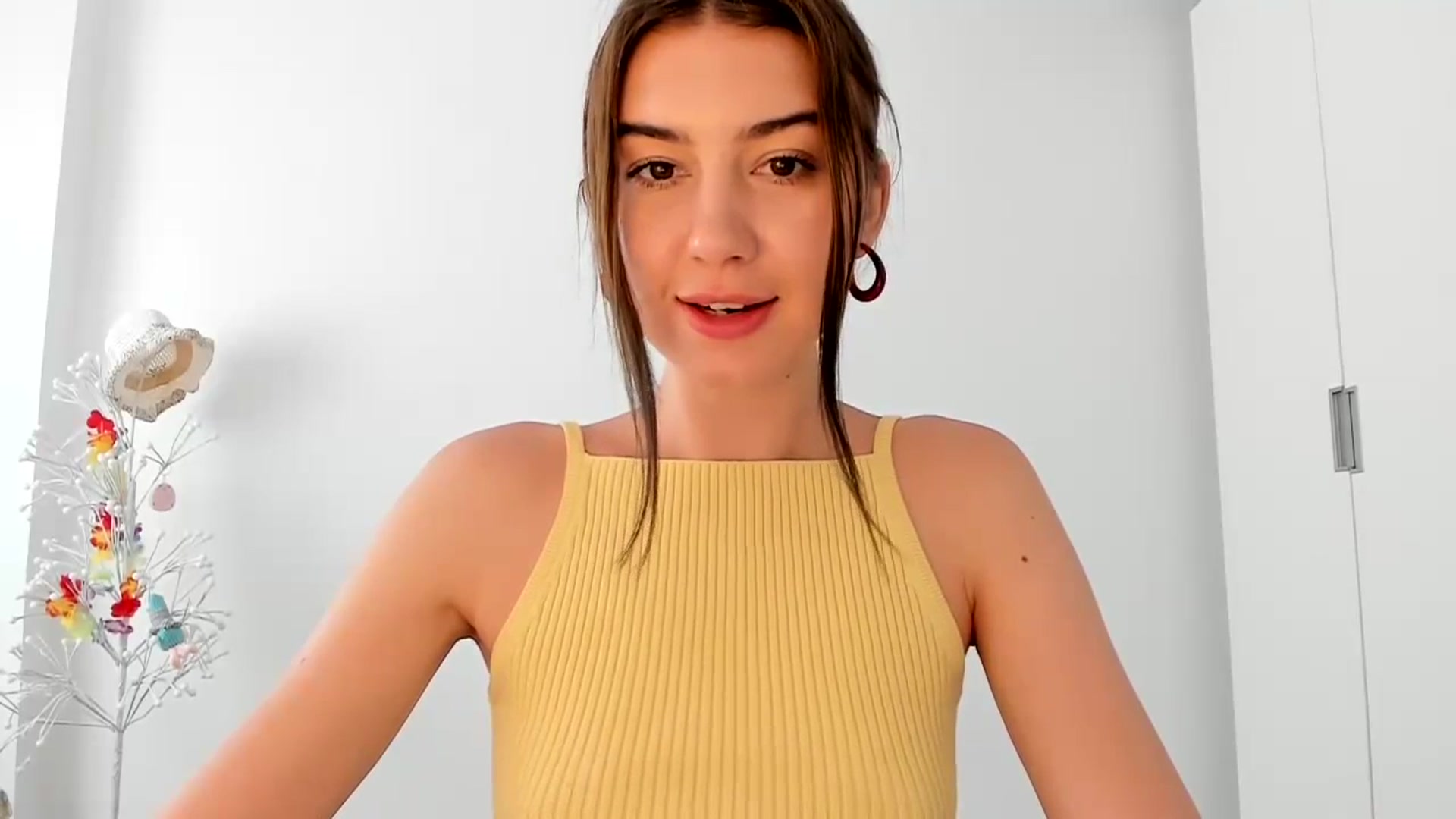 Gallery image thumbnail from Temptressy's myfreecams stream on, 06/07/2024, 15:10 image 2 of 20