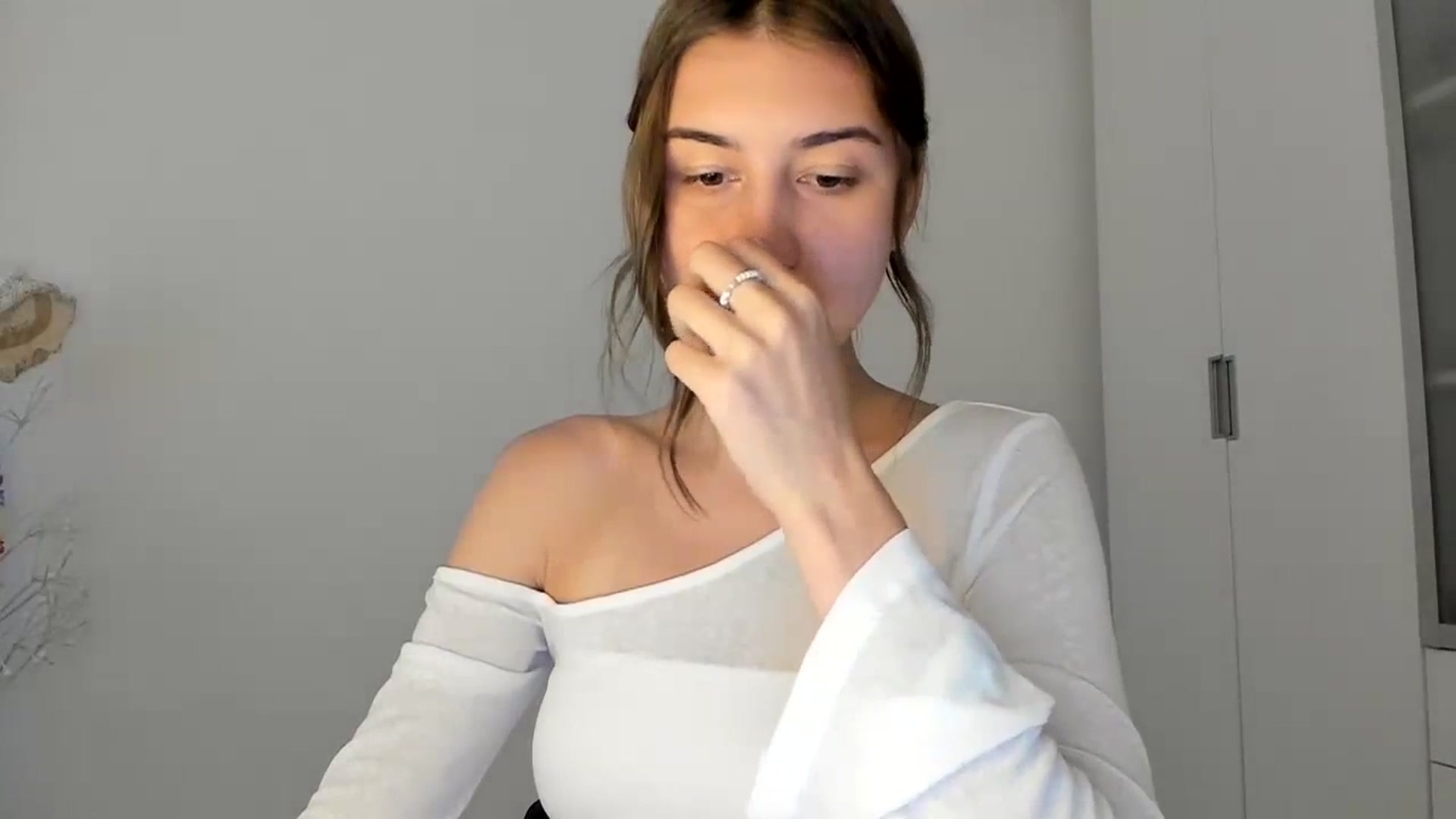 Gallery image thumbnail from Temptressy's myfreecams stream on, 06/10/2024, 17:04 image 5 of 20