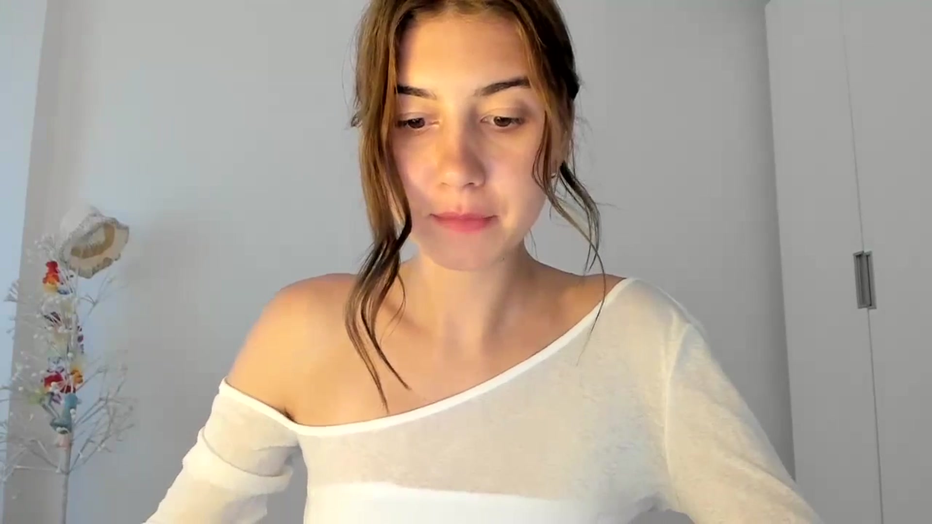 Gallery image thumbnail from Temptressy's myfreecams stream on, 06/10/2024, 18:25 image 3 of 20