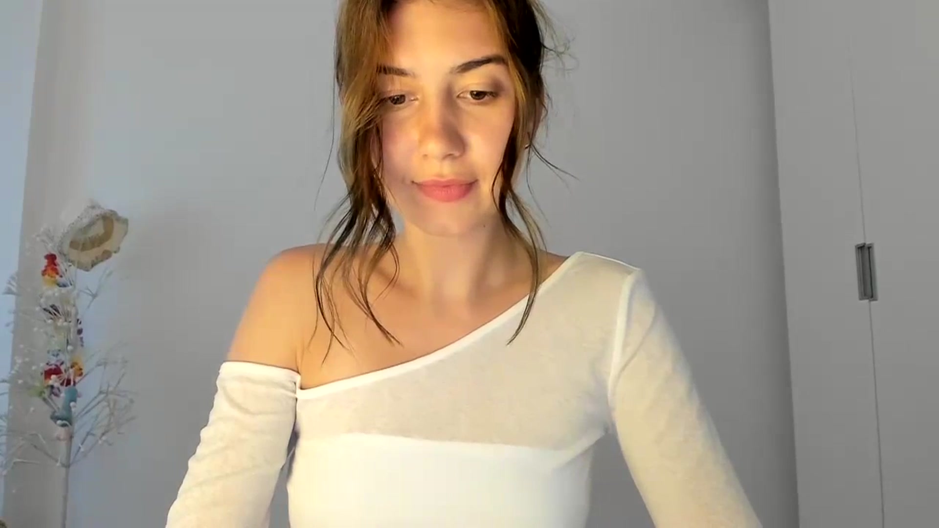 Gallery image thumbnail from Temptressy's myfreecams stream on, 06/10/2024, 18:42 image 13 of 20