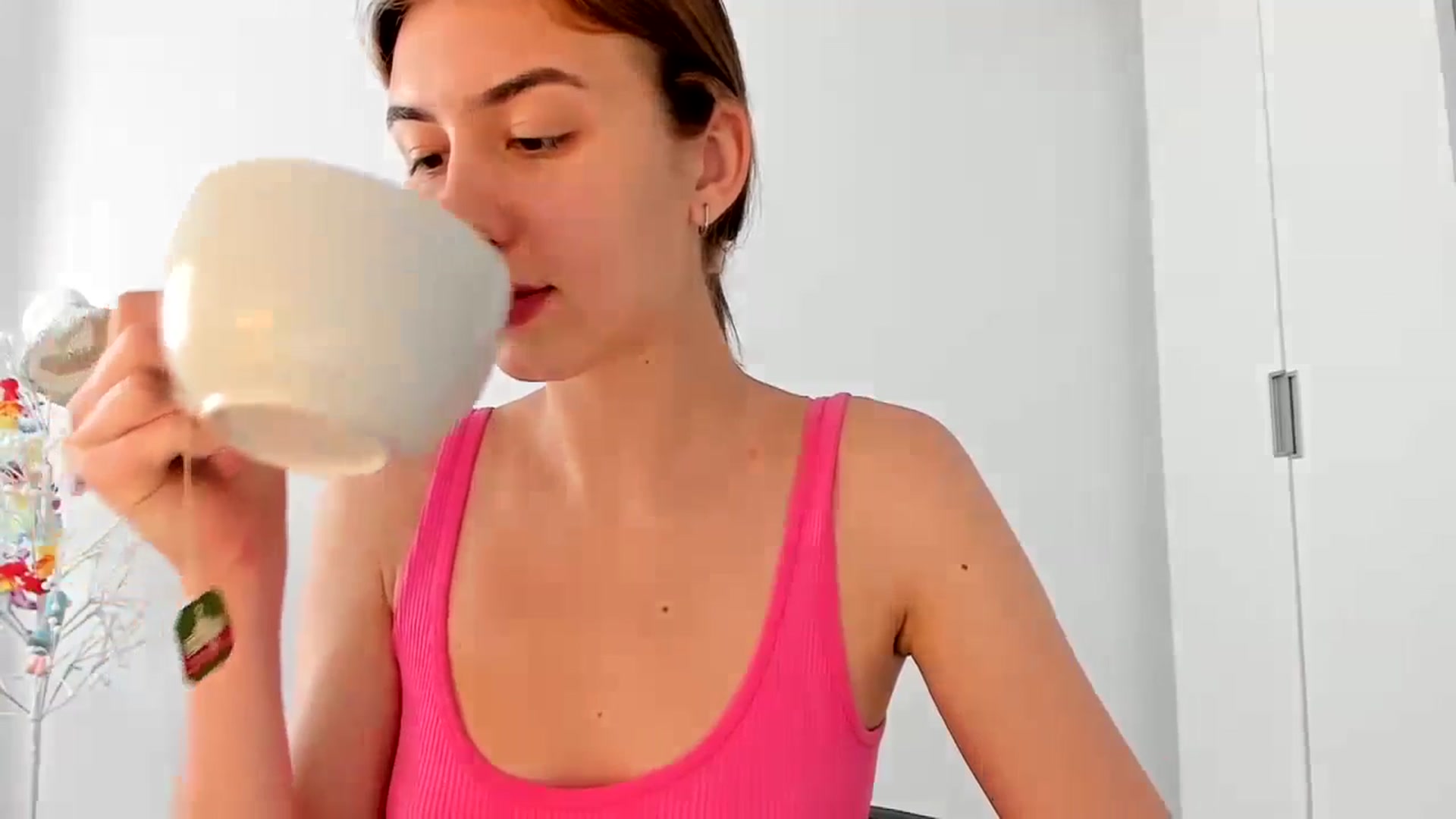 Gallery image thumbnail from Temptressy's myfreecams stream on, 06/12/2024, 14:55 image 17 of 20