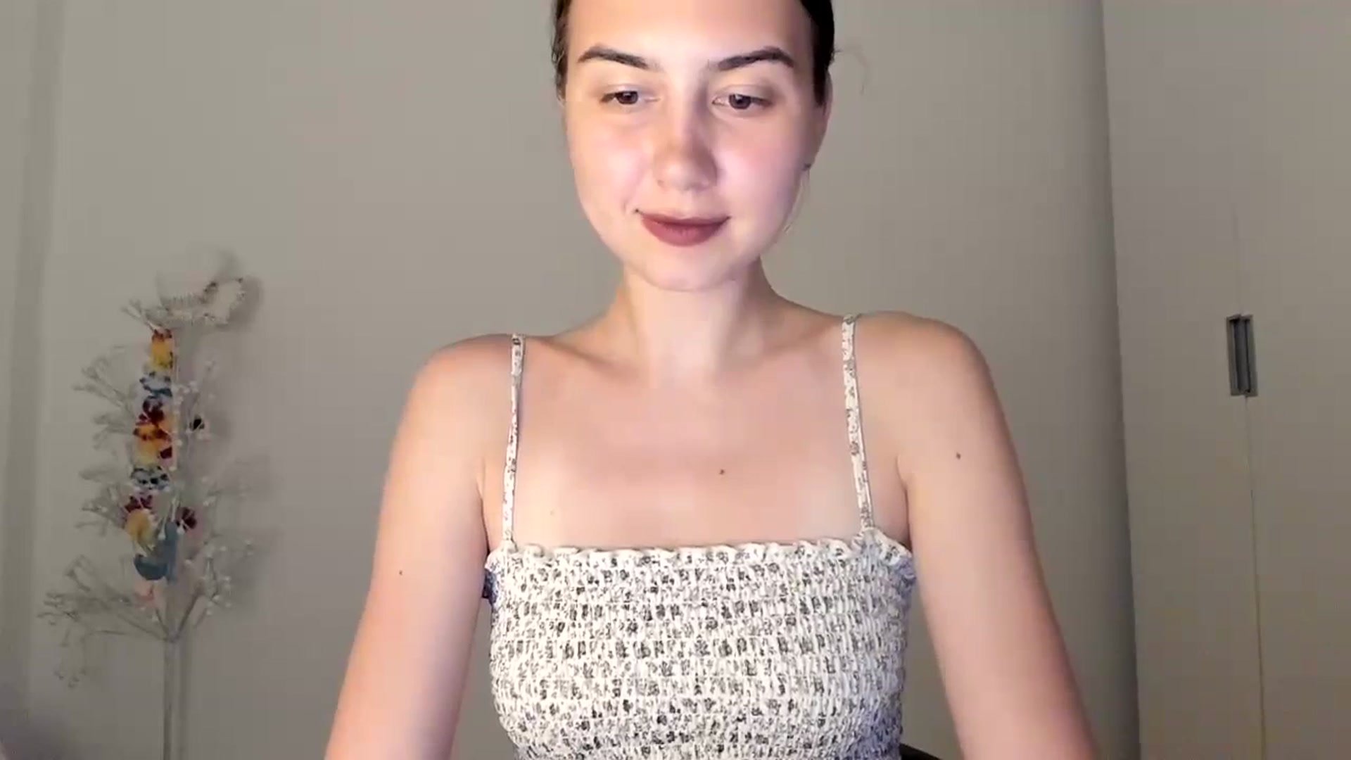 Gallery image thumbnail from Temptressy's myfreecams stream on, 06/14/2024, 20:36 image 16 of 20