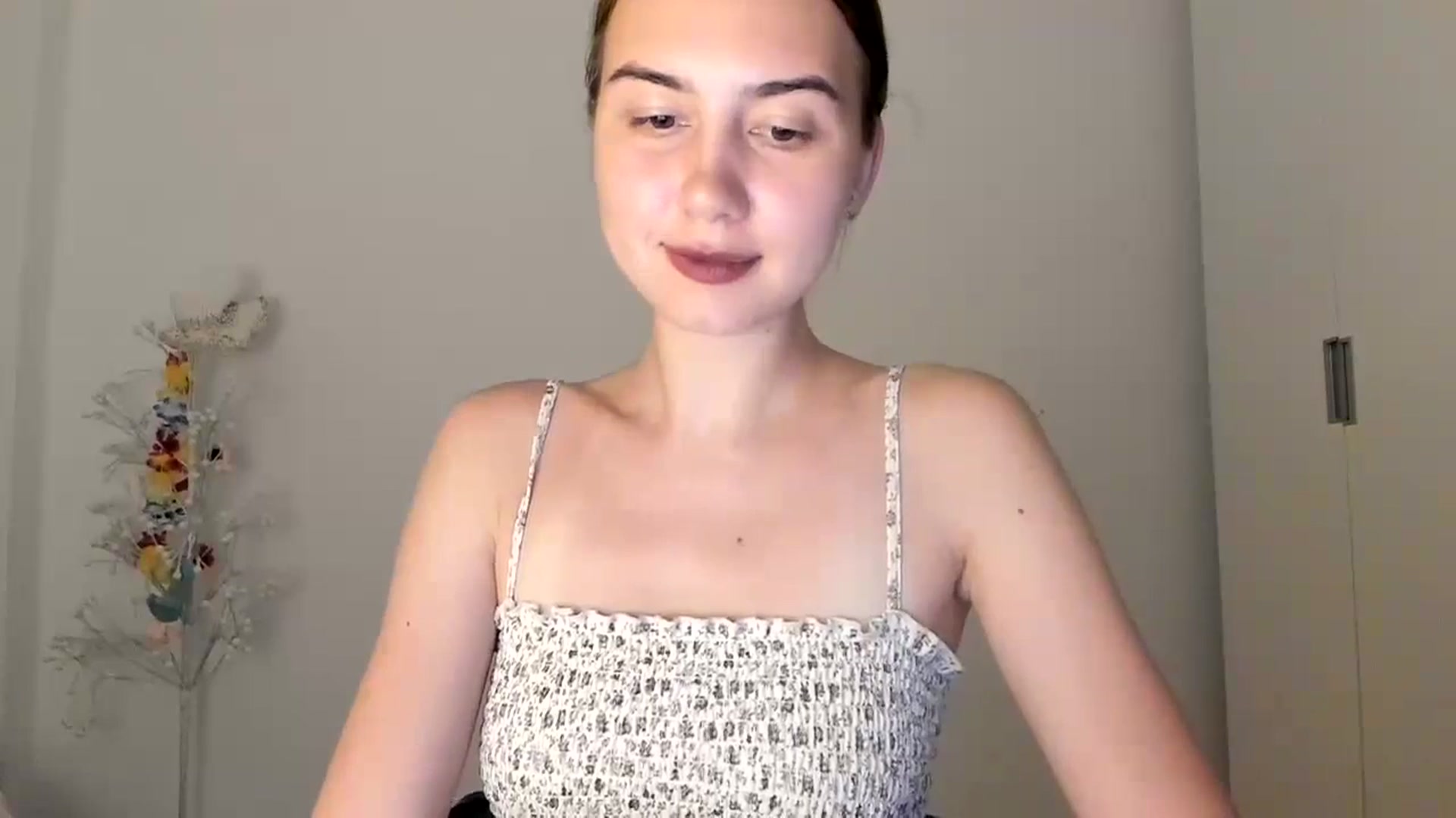 Gallery image thumbnail from Temptressy's myfreecams stream on, 06/14/2024, 20:36 image 10 of 20