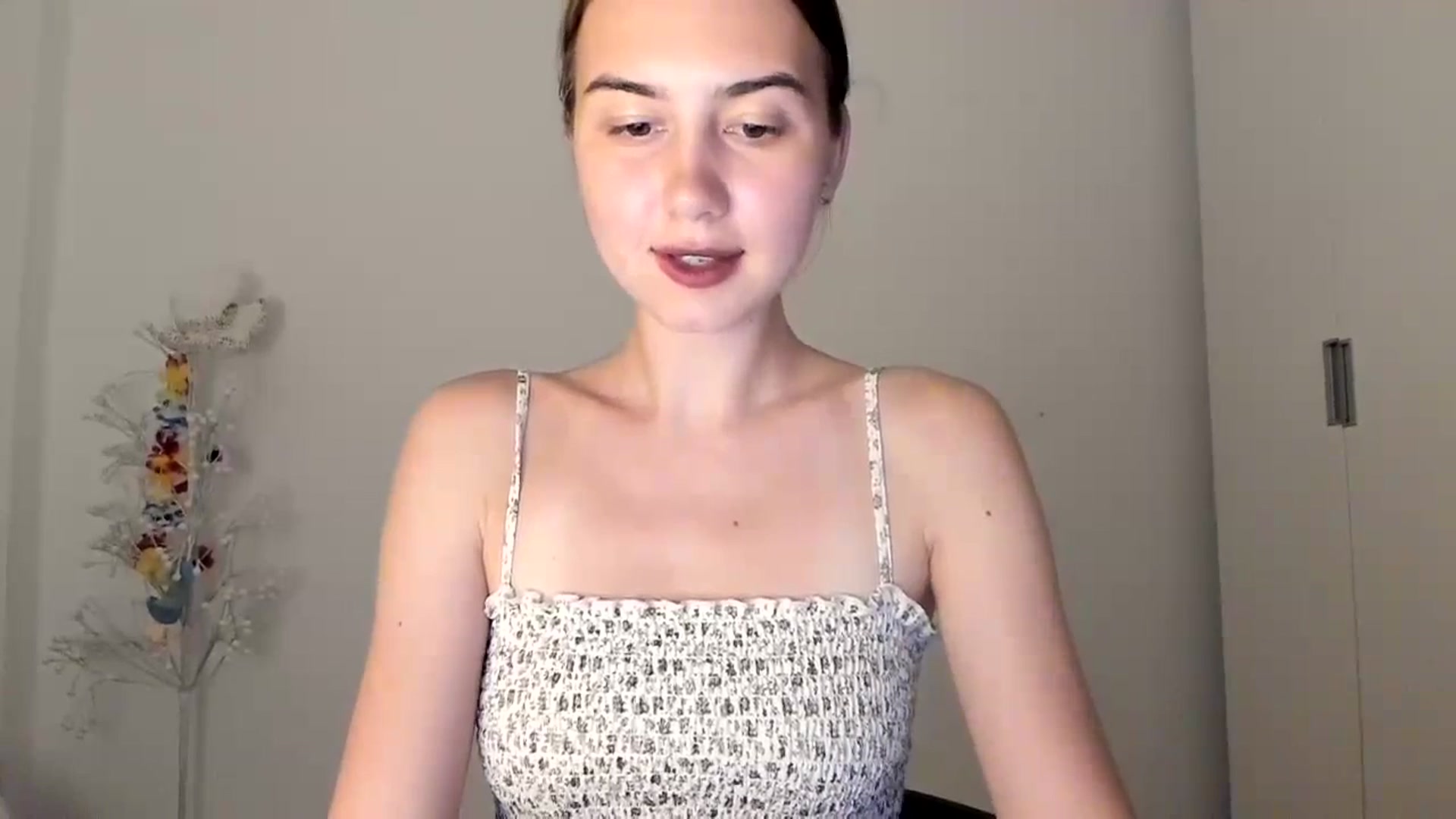 Gallery image thumbnail from Temptressy's myfreecams stream on, 06/14/2024, 20:36 image 15 of 20