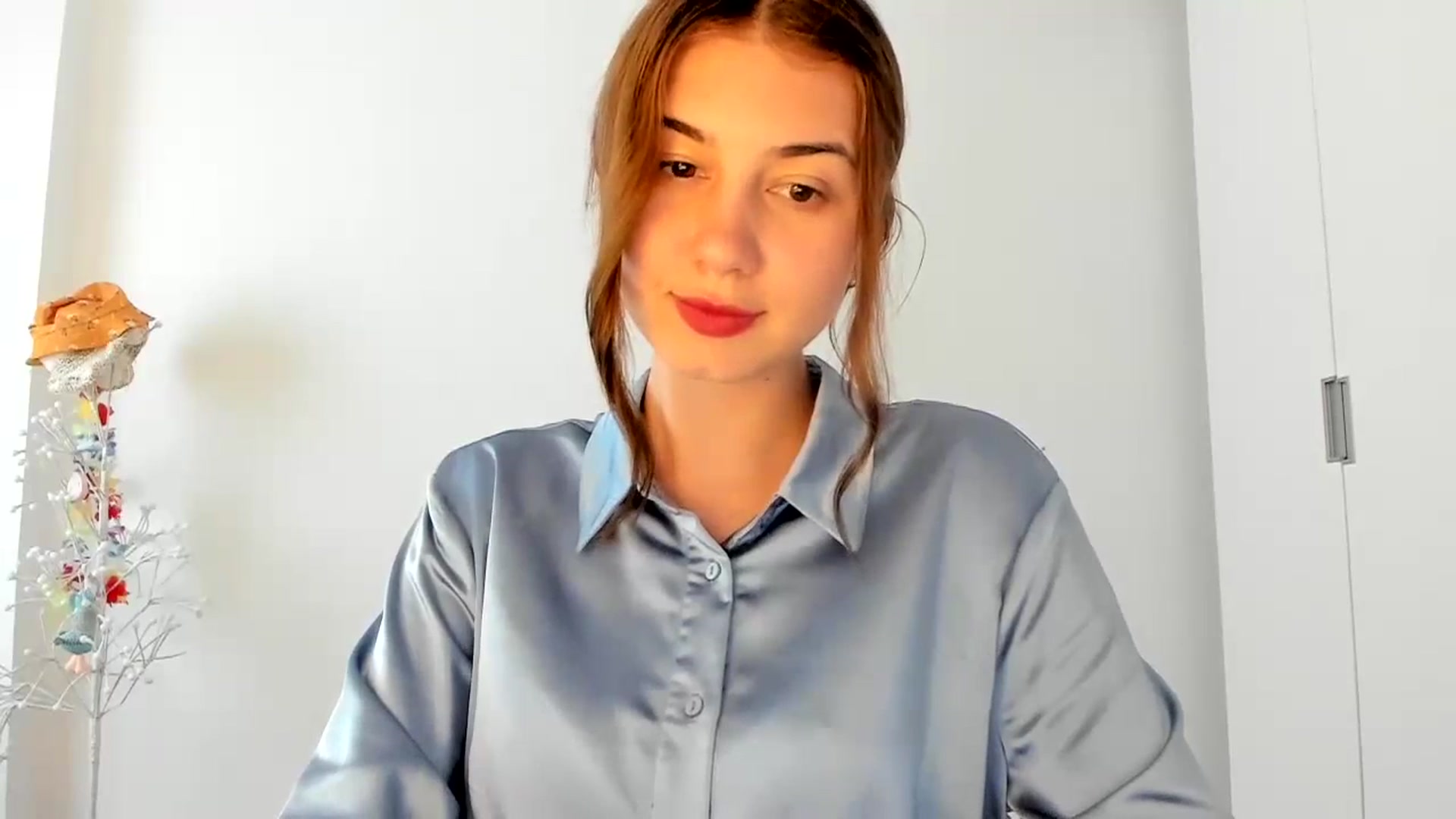 Gallery image thumbnail from Temptressy's myfreecams stream on, 06/19/2024, 18:42 image 8 of 20