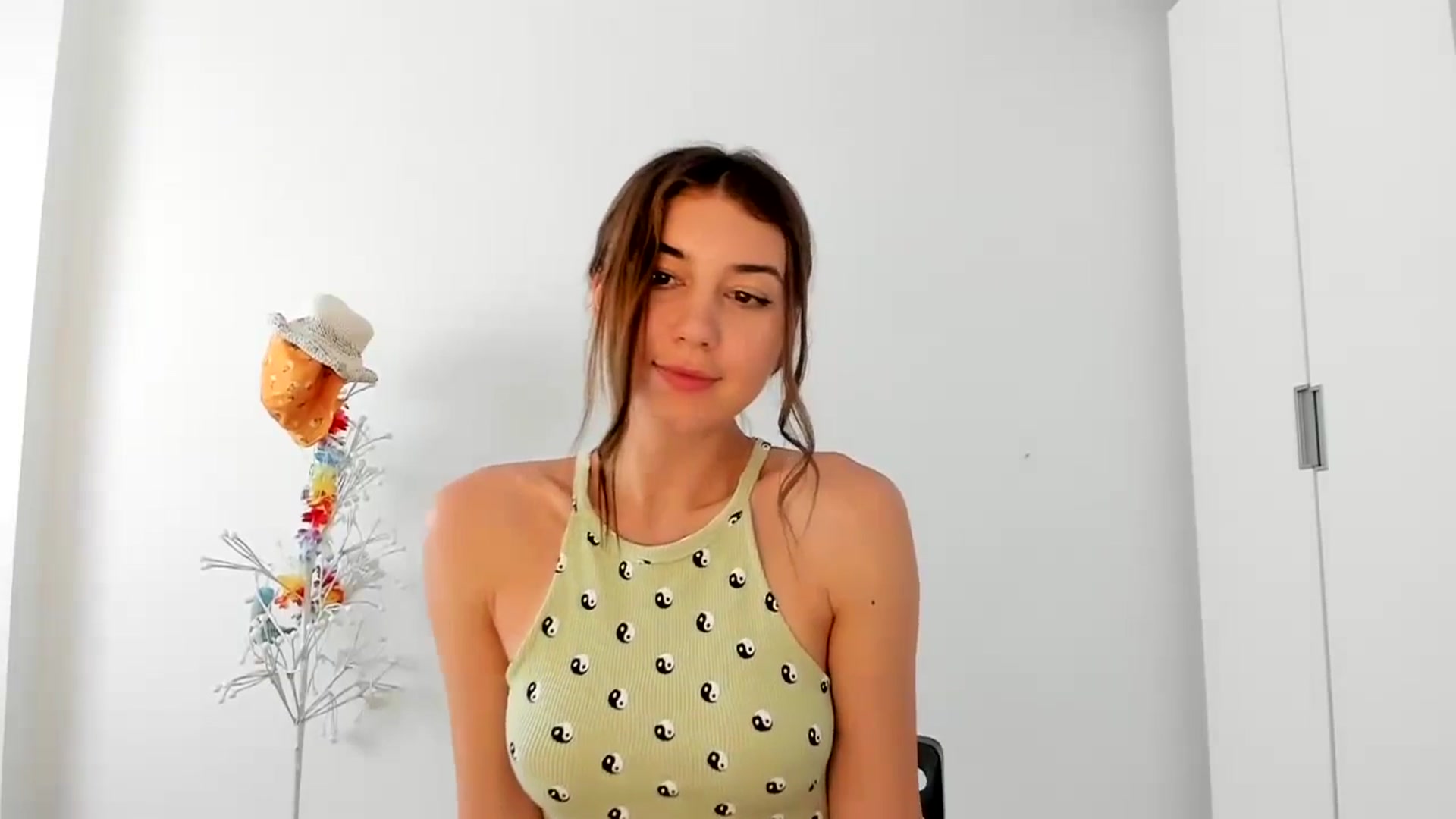 Gallery image thumbnail from Temptressy's myfreecams stream on, 06/22/2024, 17:34 image 20 of 20