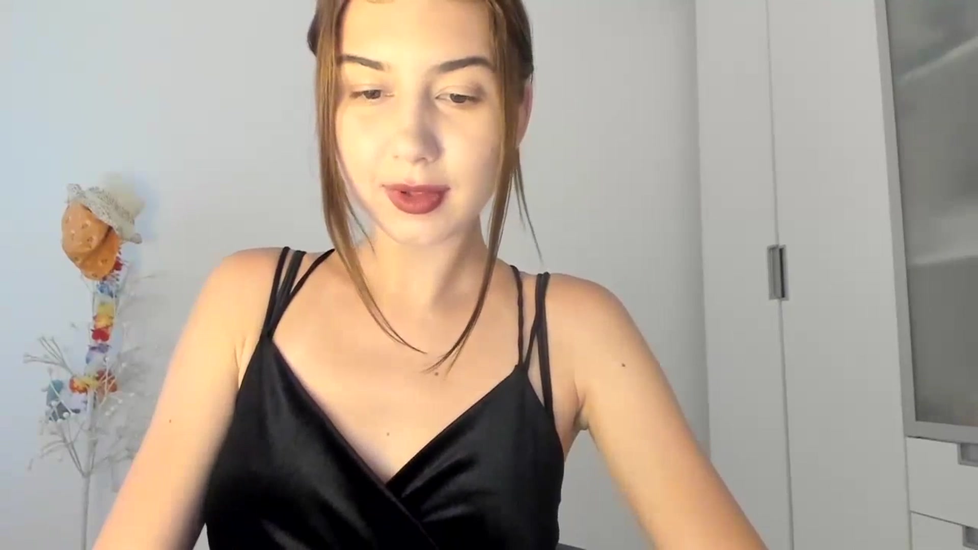 Gallery image thumbnail from Temptressy's myfreecams stream on, 06/26/2024, 19:20 image 18 of 20