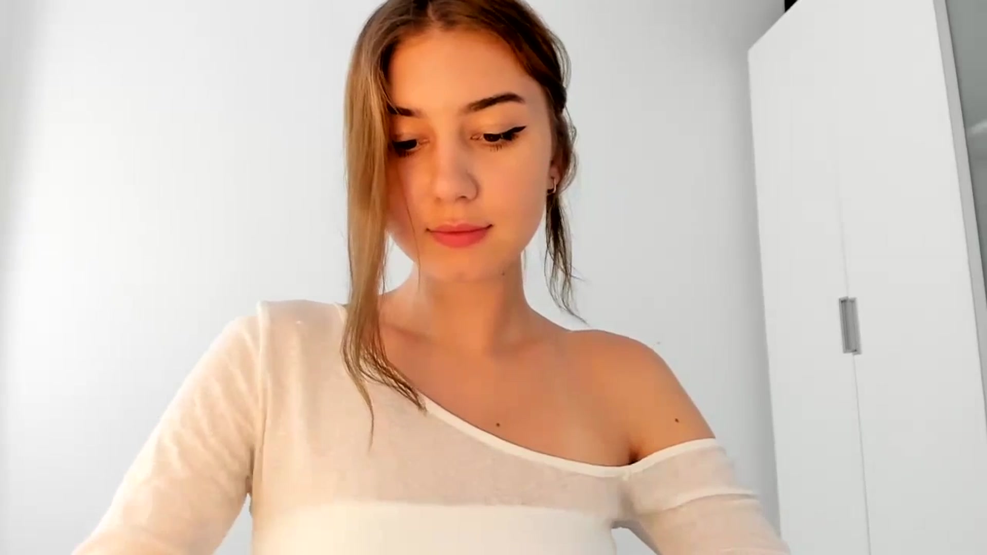 Gallery image thumbnail from Temptressy's myfreecams stream on, 07/20/2024, 15:51 image 17 of 20