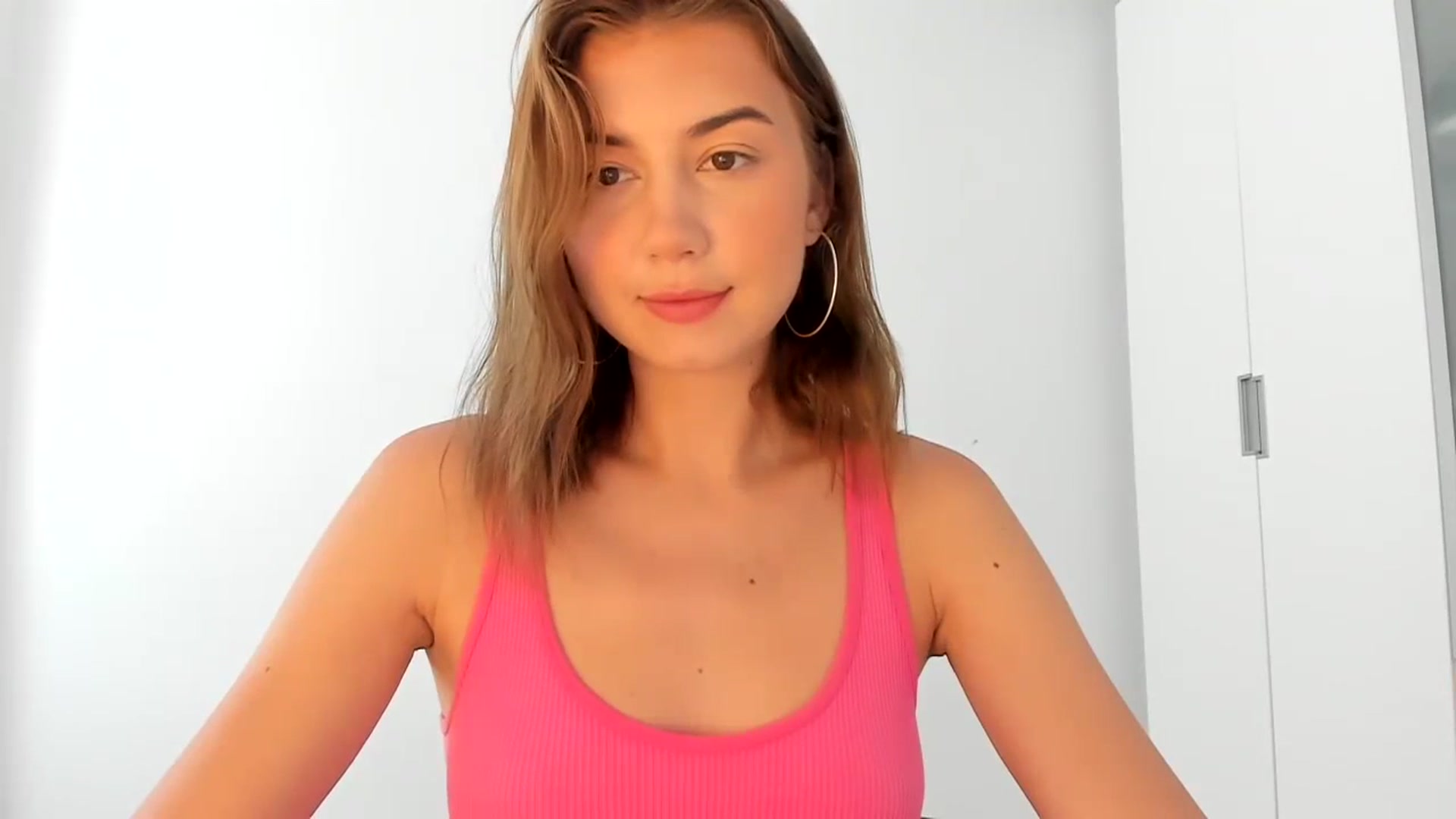 Gallery image thumbnail from Temptressy's myfreecams stream on, 08/15/2024, 13:39 image 12 of 20
