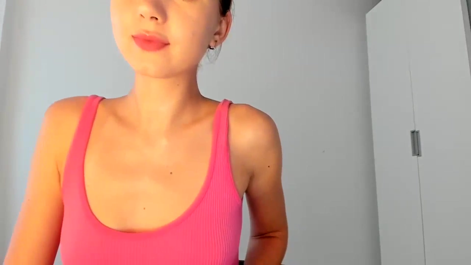 Gallery image thumbnail from Temptressy's myfreecams stream on, 08/23/2024, 17:59 image 16 of 20