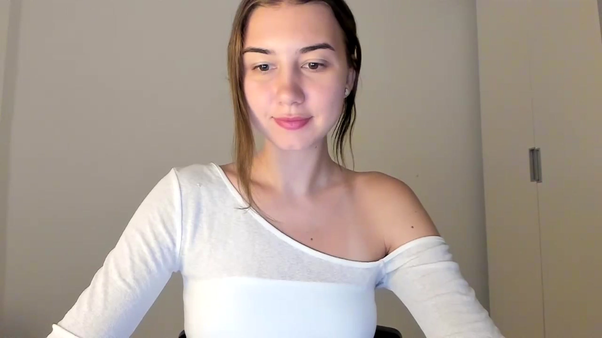 Gallery image thumbnail from Temptressy's myfreecams stream on, 08/27/2024, 19:47 image 5 of 20