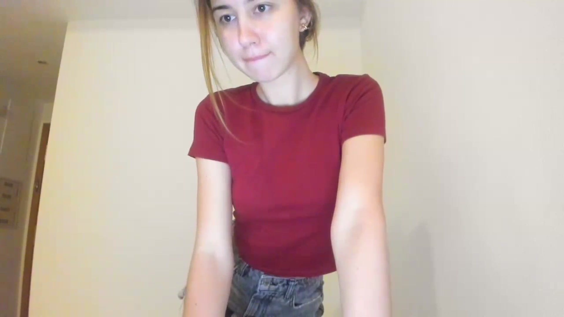 Gallery image thumbnail from Temptressy's myfreecams stream on, 10/03/2024, 19:47 image 8 of 20
