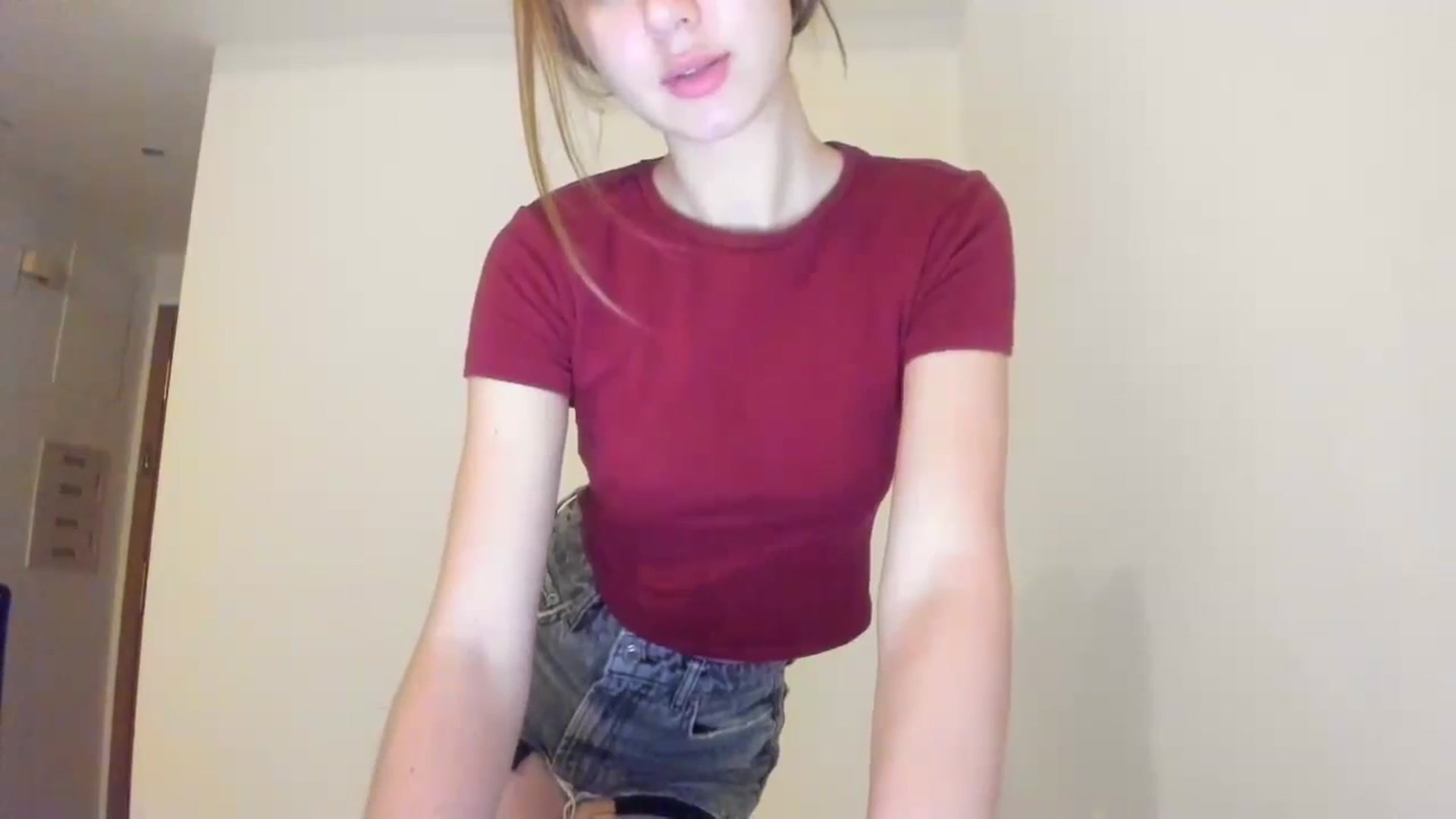 Gallery image thumbnail from Temptressy's myfreecams stream on, 10/03/2024, 19:47 image 18 of 20