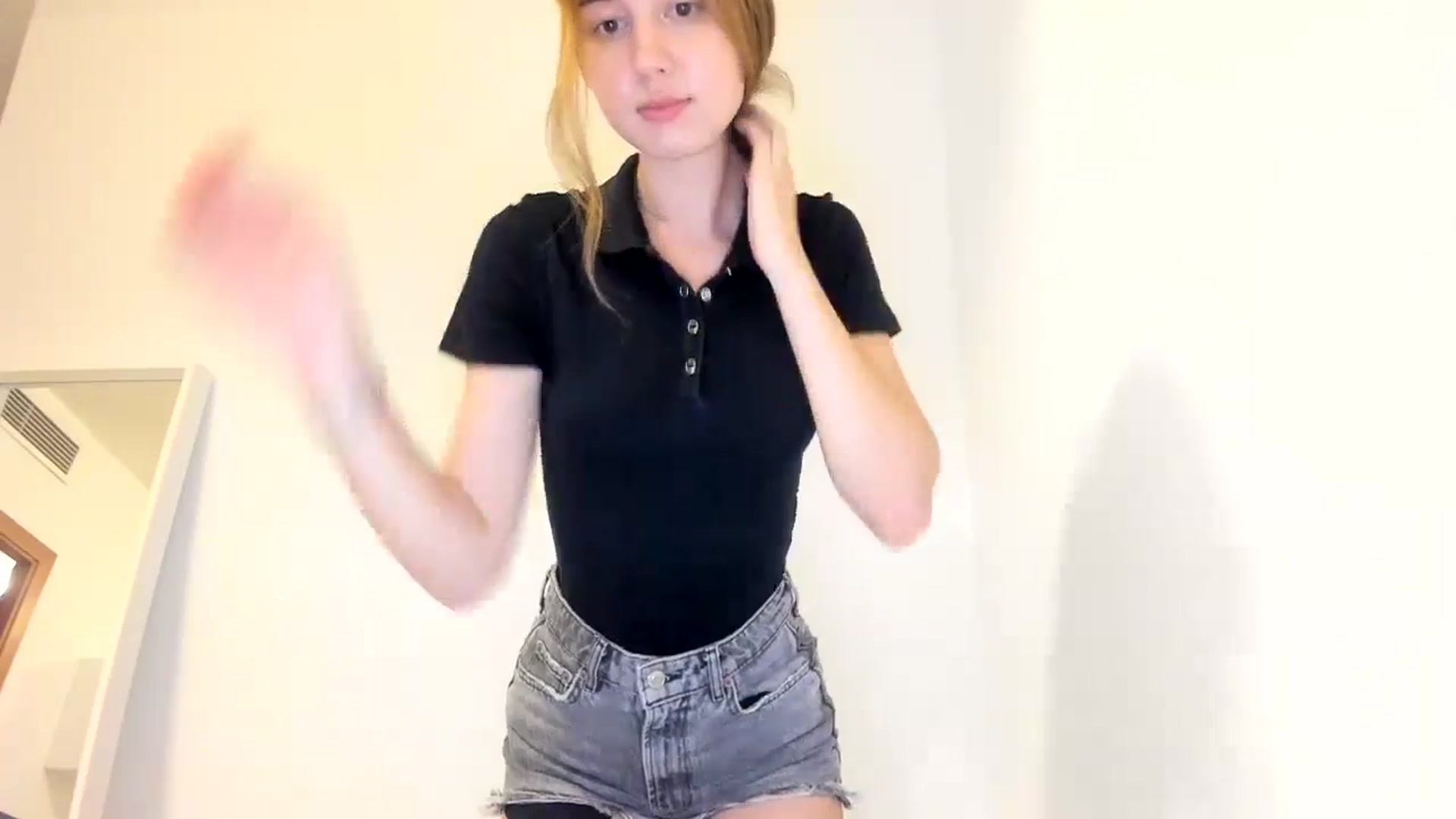 Gallery image thumbnail from Temptressy's myfreecams stream on, 10/14/2024, 18:08 image 15 of 20