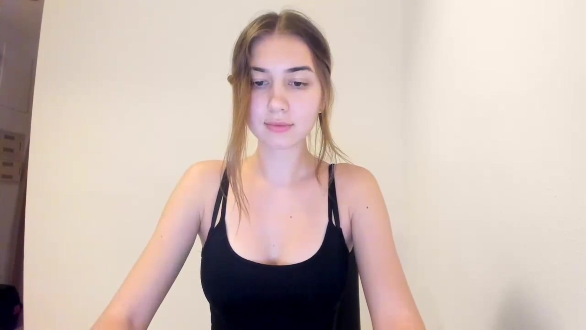 Gallery image thumbnail from Temptressy's myfreecams stream on, 10/22/2024, 18:53 image 12 of 20