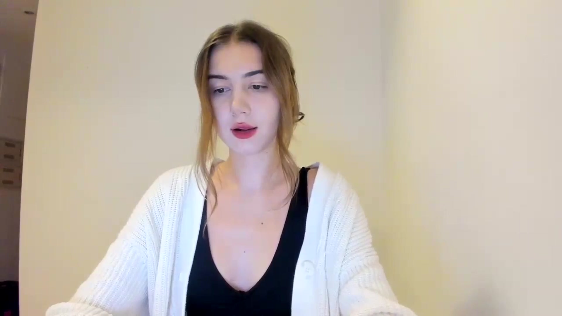 Gallery image thumbnail from Temptressy's myfreecams stream on, 11/05/2024, 19:27 image 8 of 20