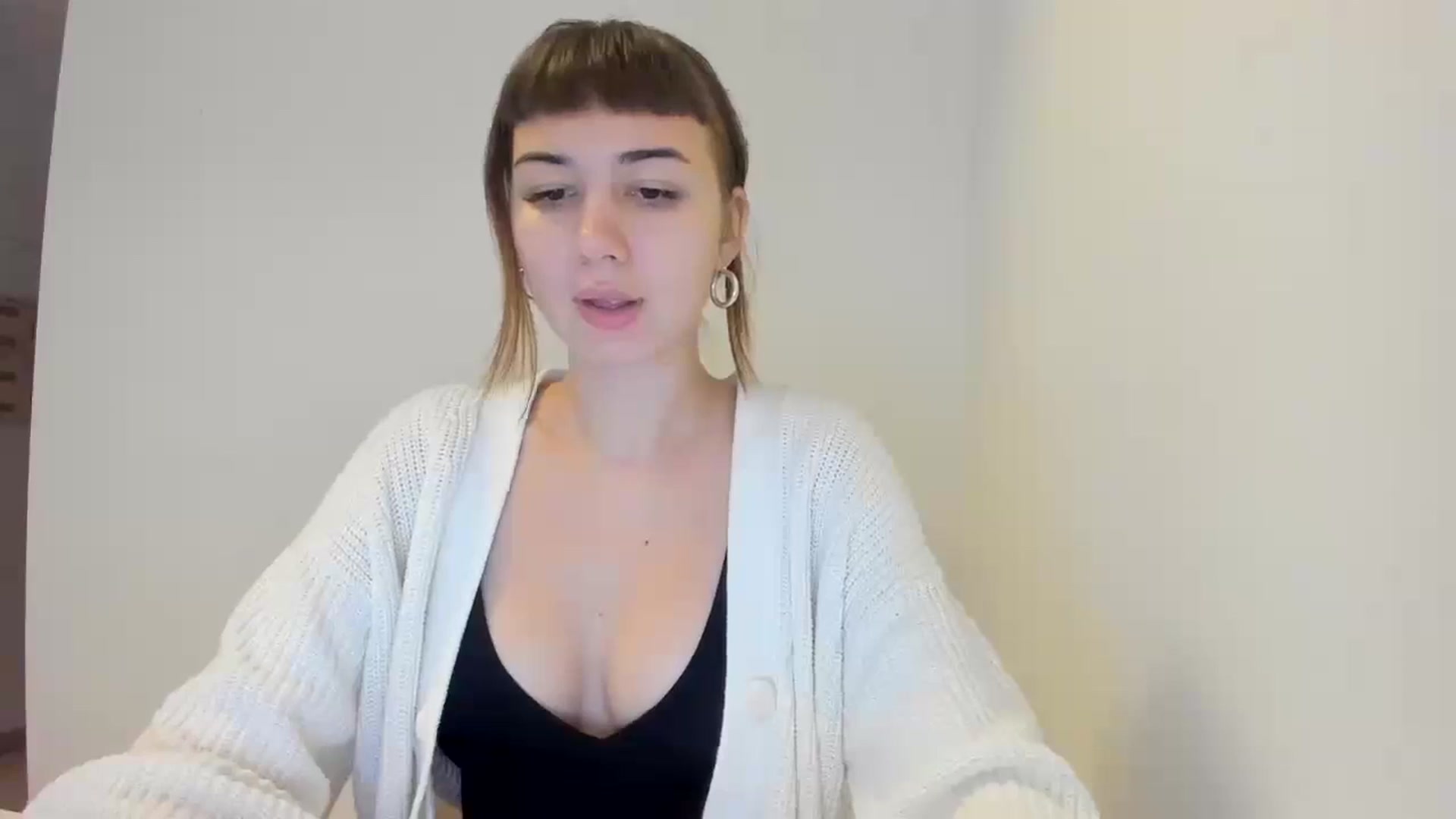 Gallery image thumbnail from Temptressy's myfreecams stream on, 11/18/2024, 15:31 image 12 of 20