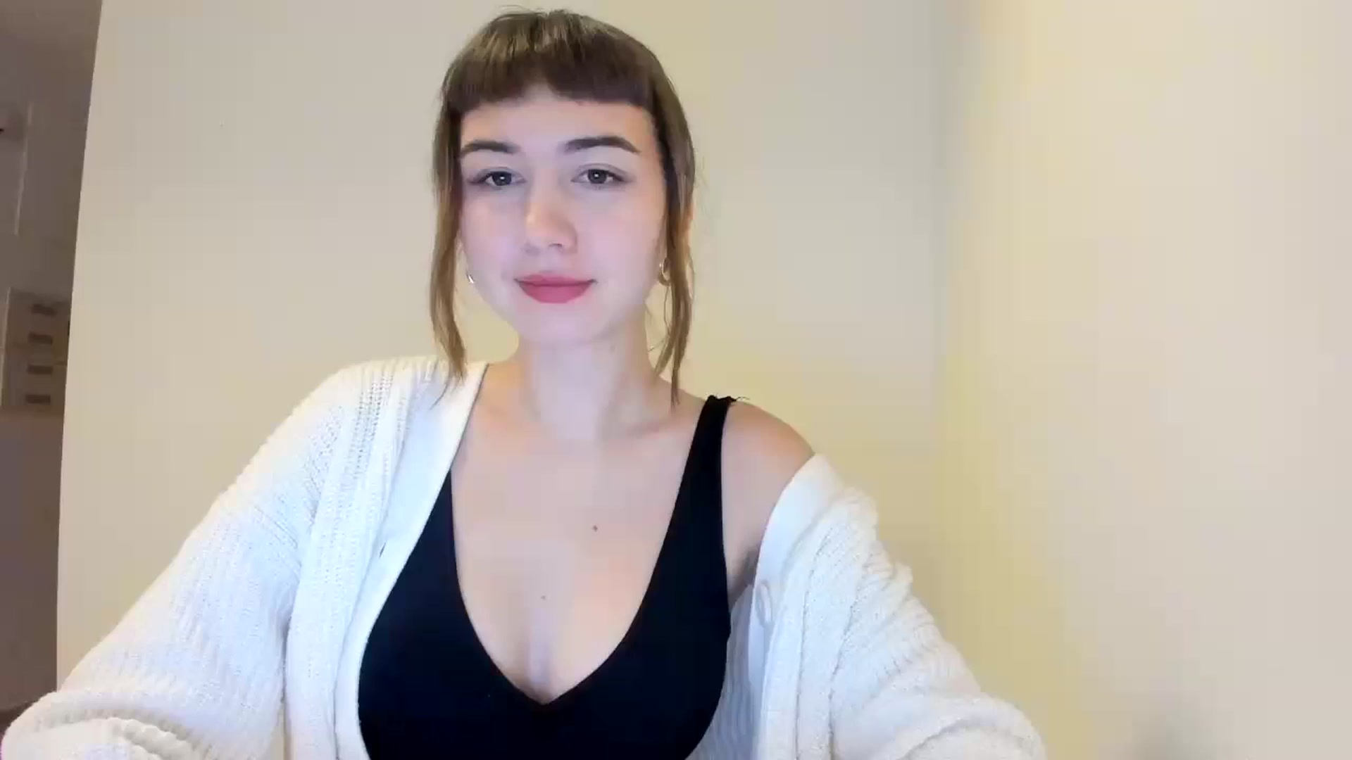 Gallery image thumbnail from Temptressy's myfreecams stream on, 11/18/2024, 16:37 image 18 of 20