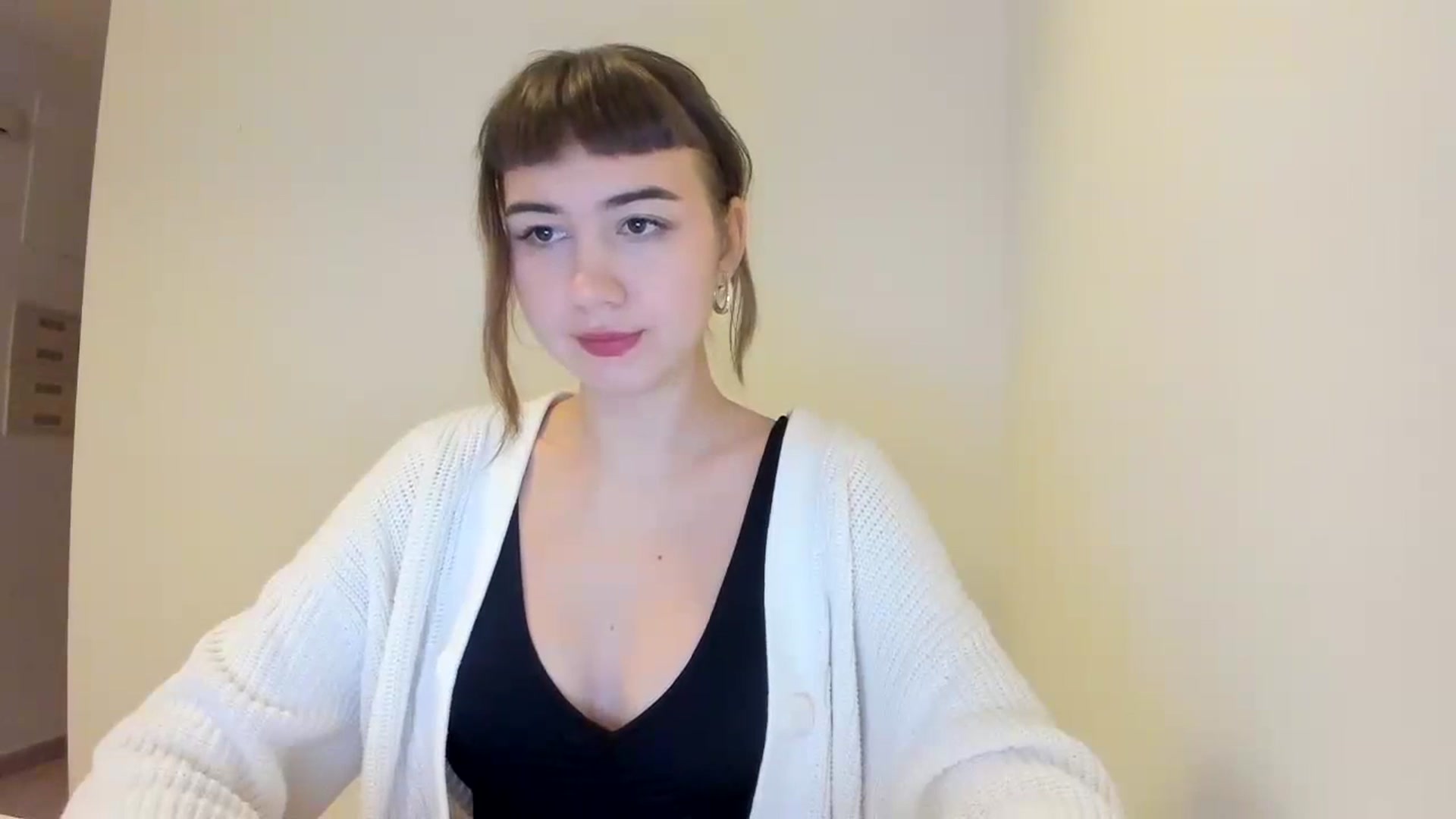 Gallery image thumbnail from Temptressy's myfreecams stream on, 11/18/2024, 16:37 image 9 of 20