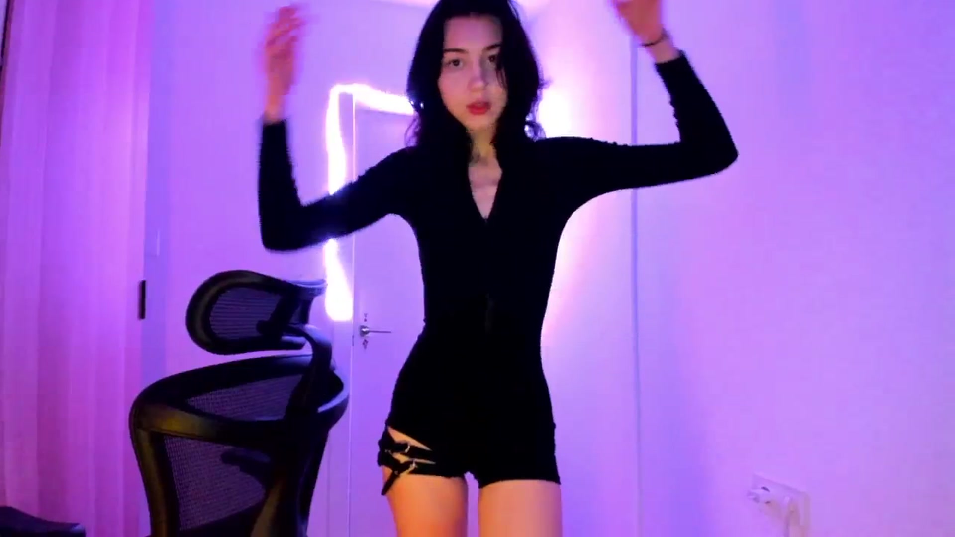 Gallery image thumbnail from Temptressy's myfreecams stream on, 04/27/2026, 19:55 image 18 of 20