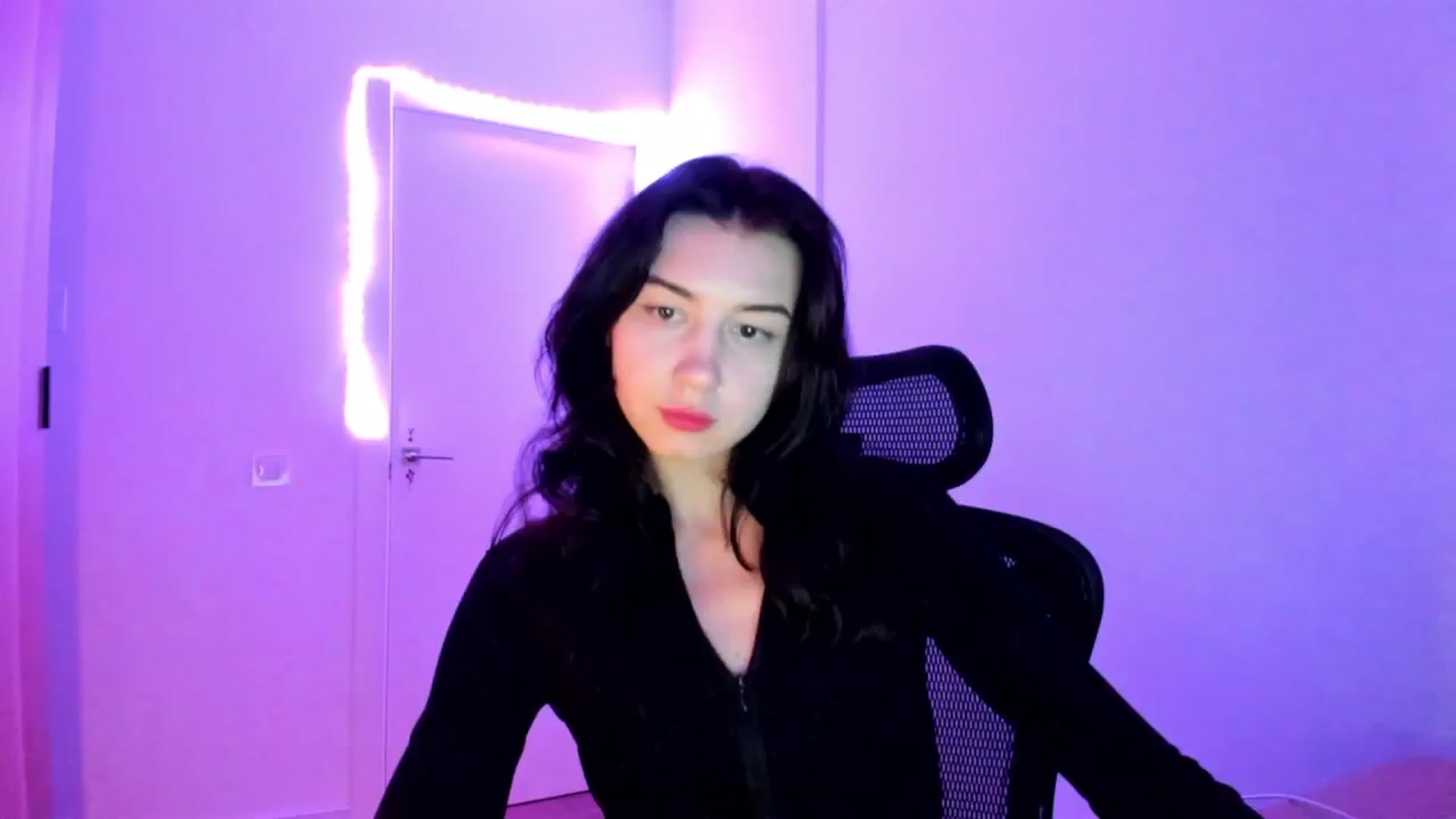 Gallery image thumbnail from Temptressy's myfreecams stream on, 04/27/2026, 19:55 image 2 of 20