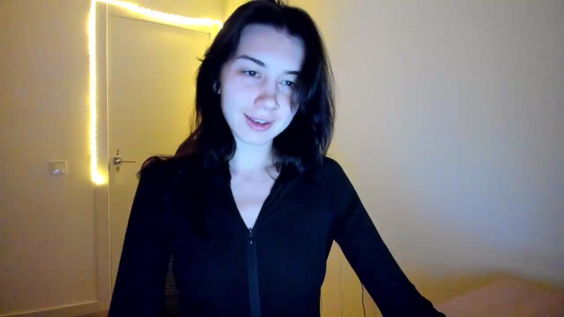 Gallery image thumbnail from Temptressy's myfreecams stream on, 05/26/2026, 20:46 image 15 of 20