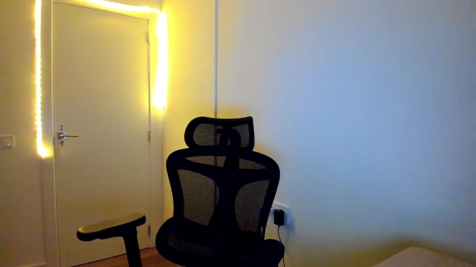 Gallery image thumbnail from Temptressy's myfreecams stream on, 05/26/2026, 20:46 image 16 of 20