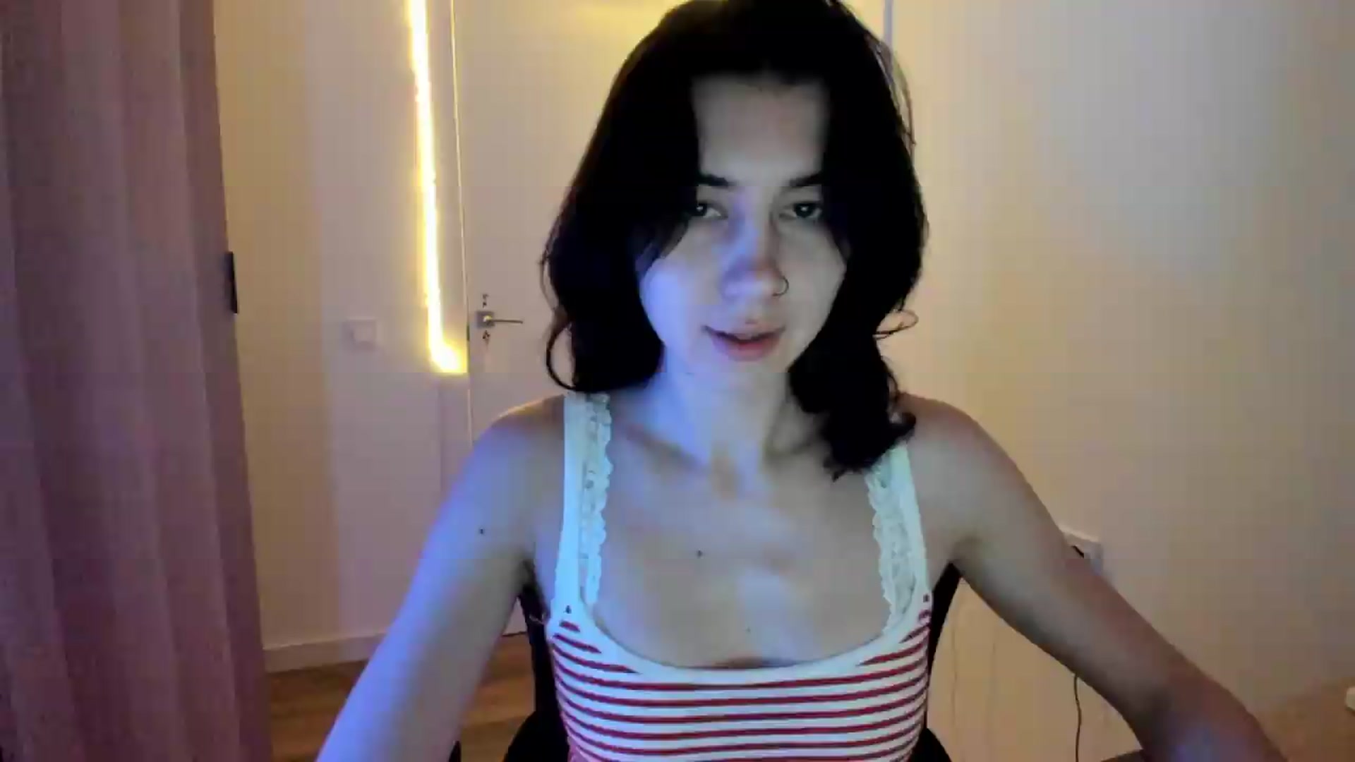 Gallery image thumbnail from Temptressy's myfreecams stream on, 06/01/2026, 21:40 image 18 of 20