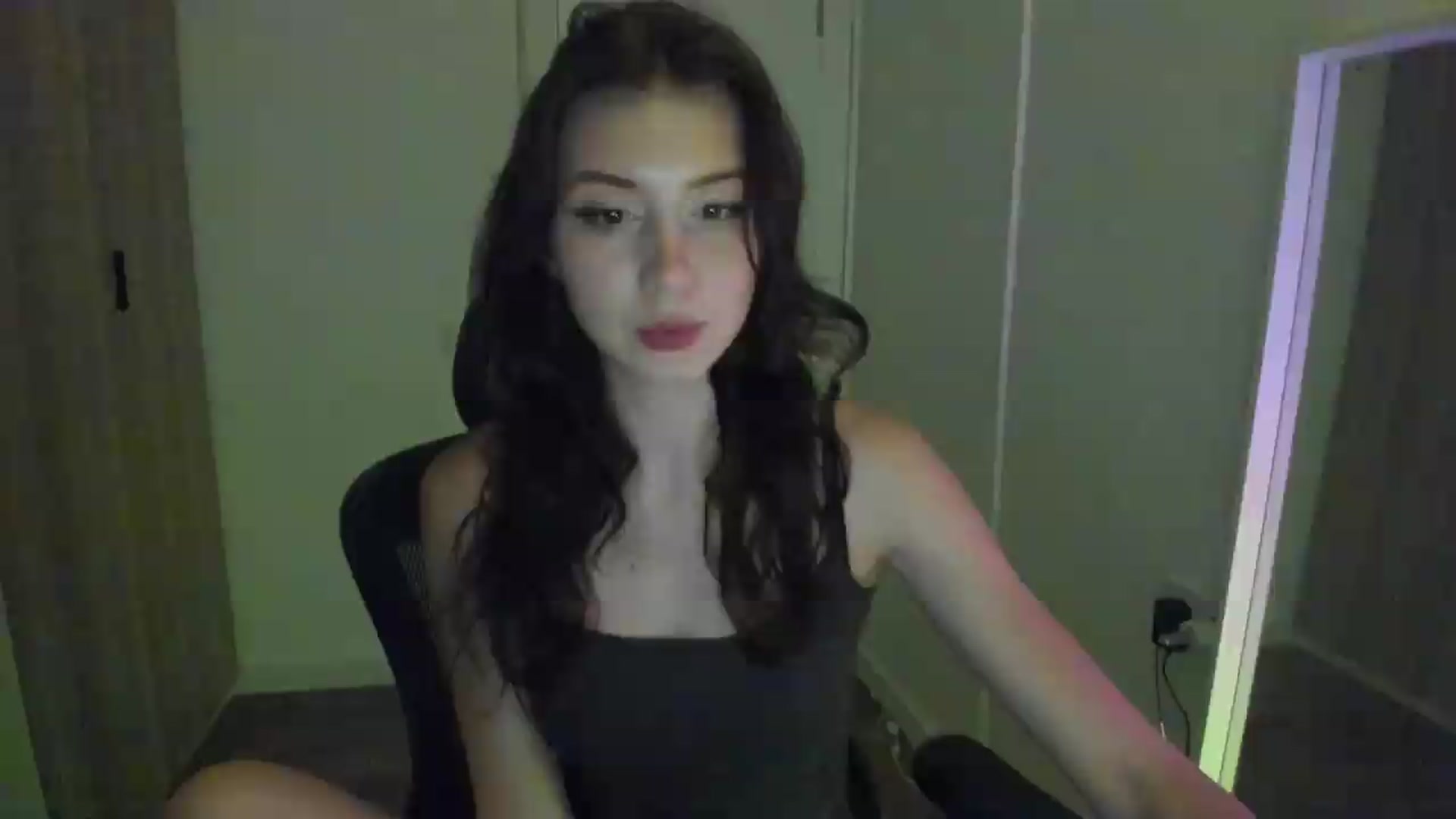 Gallery image thumbnail from Temptressy's myfreecams stream on, 08/13/2026, 19:26 image 1 of 20