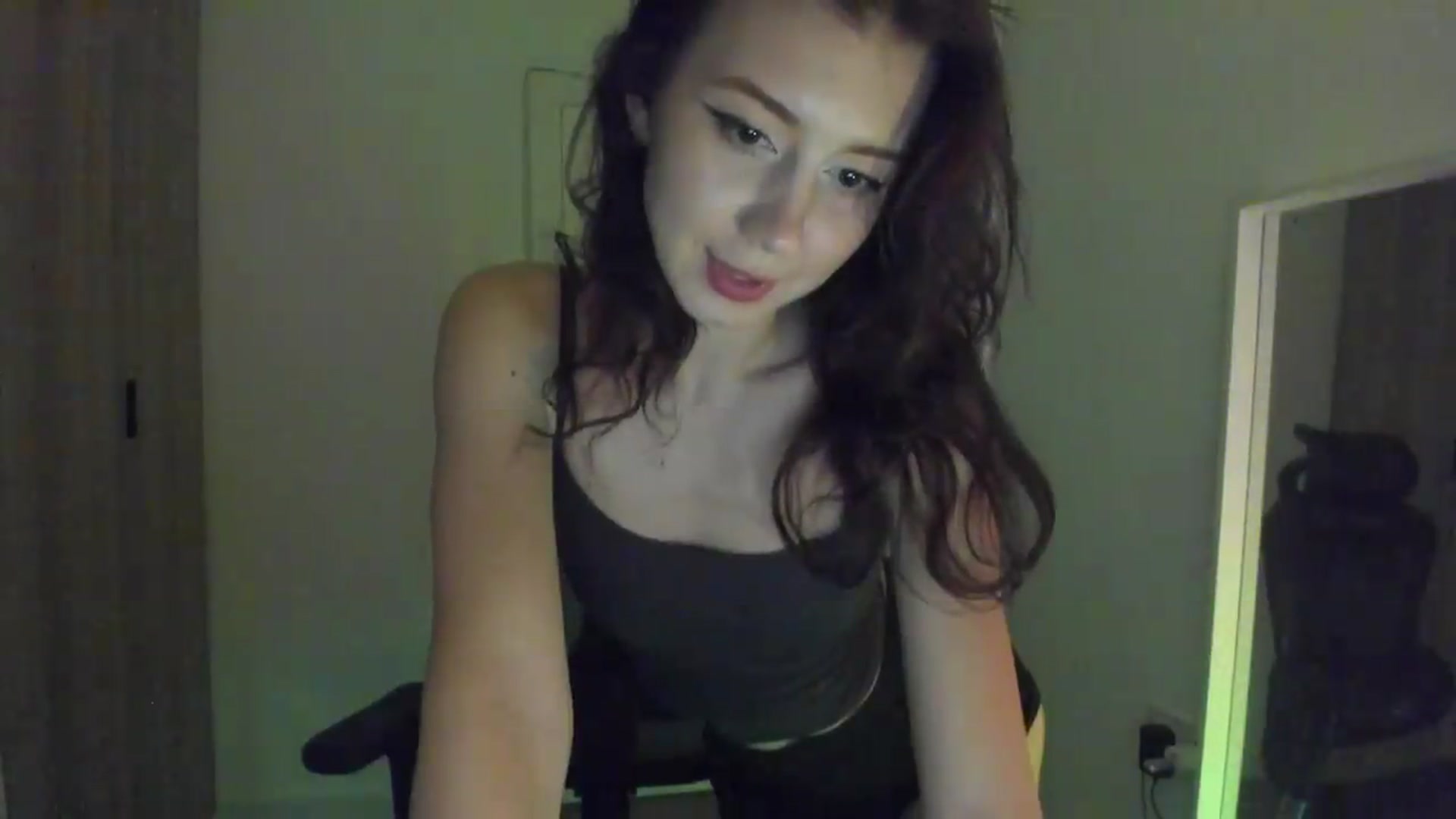 Gallery image thumbnail from Temptressy's myfreecams stream on, 08/13/2026, 19:26 image 11 of 20