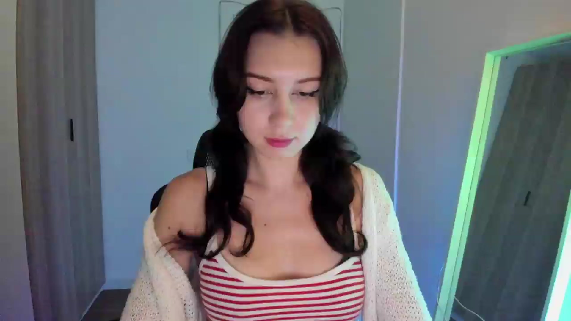 Gallery image thumbnail from Temptressy's myfreecams stream on, 08/14/2026, 20:03 image 2 of 20