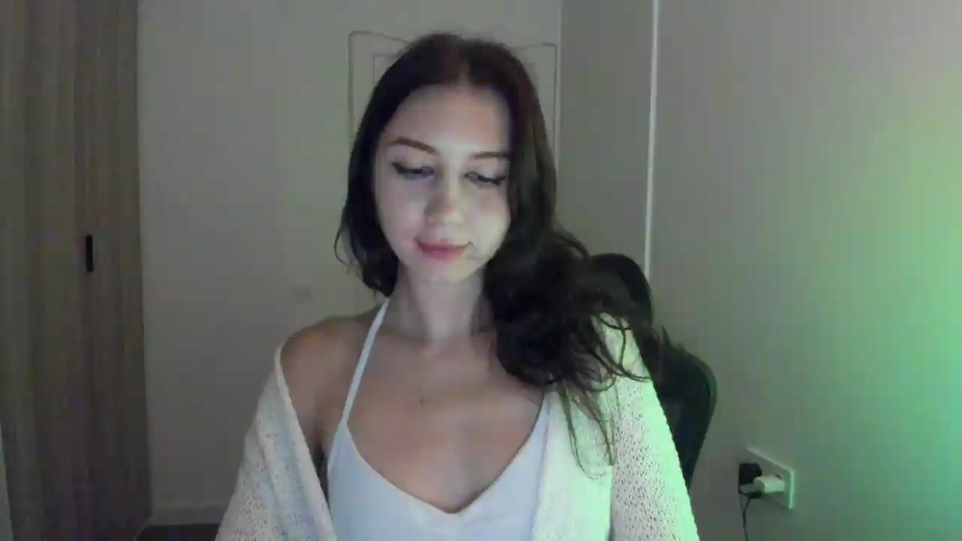 Gallery image thumbnail from Temptressy's myfreecams stream on, 08/17/2026, 19:36 image 15 of 20