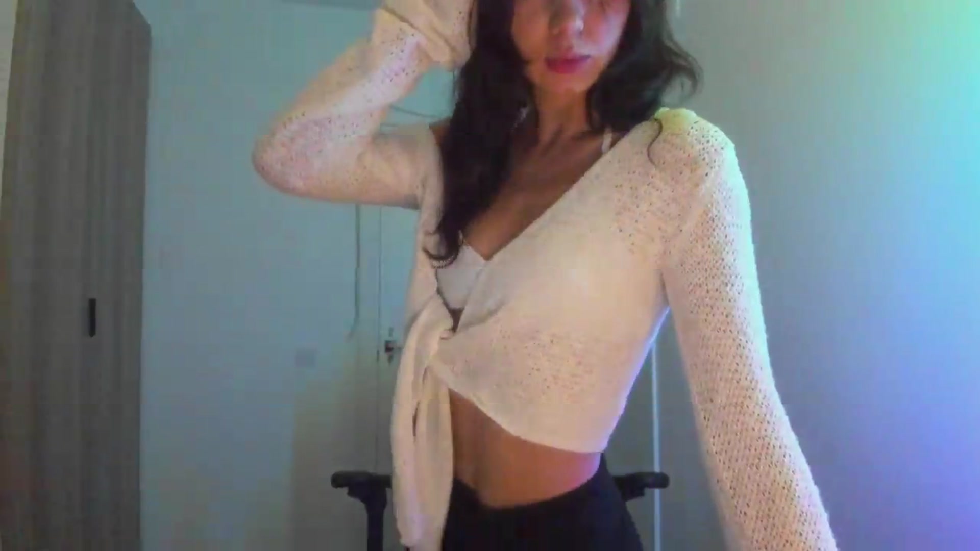 Gallery image thumbnail from Temptressy's myfreecams stream on, 08/17/2026, 20:29 image 8 of 20