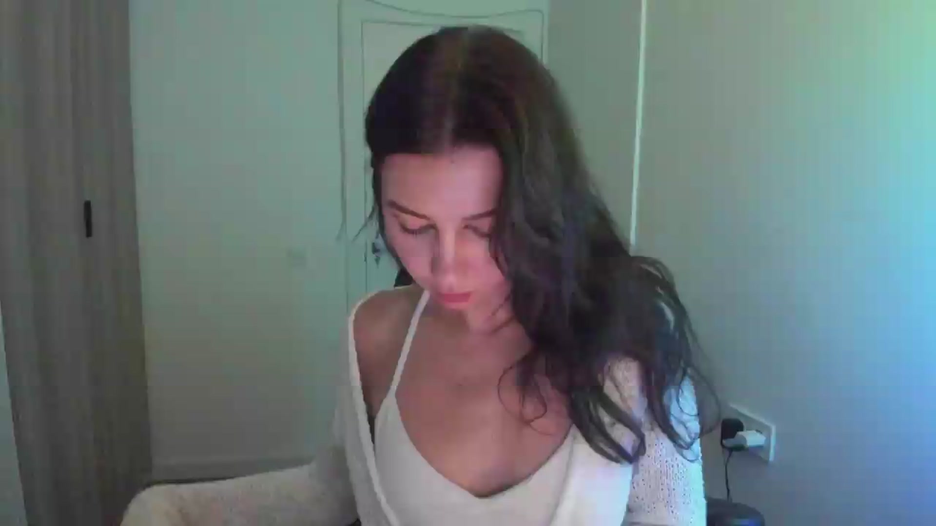 Gallery image thumbnail from Temptressy's myfreecams stream on, 08/17/2026, 20:29 image 1 of 20