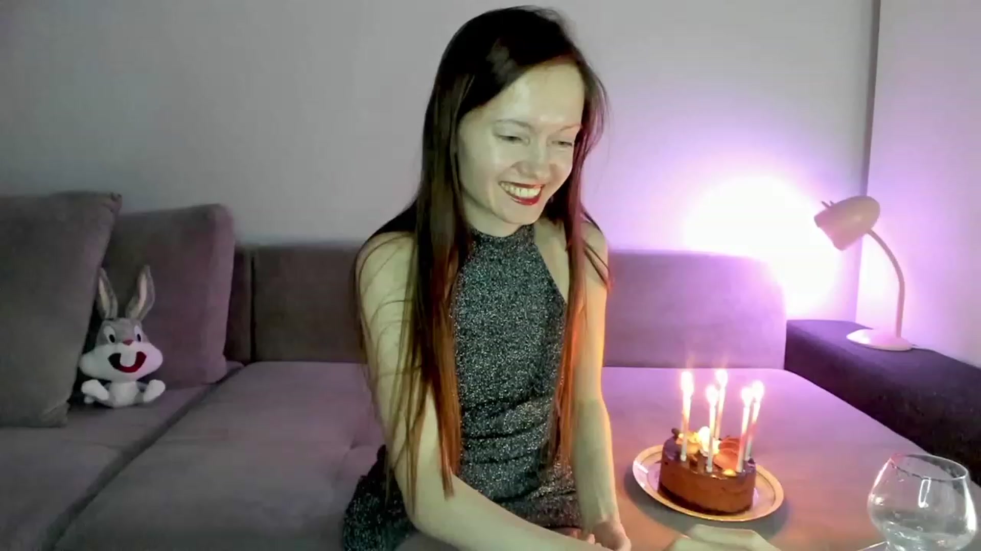 Gallery image thumbnail from Tenar's myfreecams stream on, 12/05/2022, 18:38 image 17 of 20