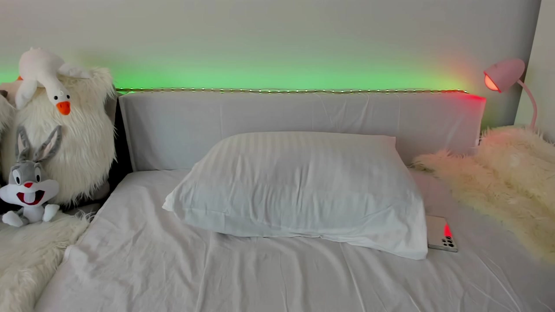 Gallery image thumbnail from Tenar's myfreecams stream on, 09/17/2023, 13:40 image 3 of 20