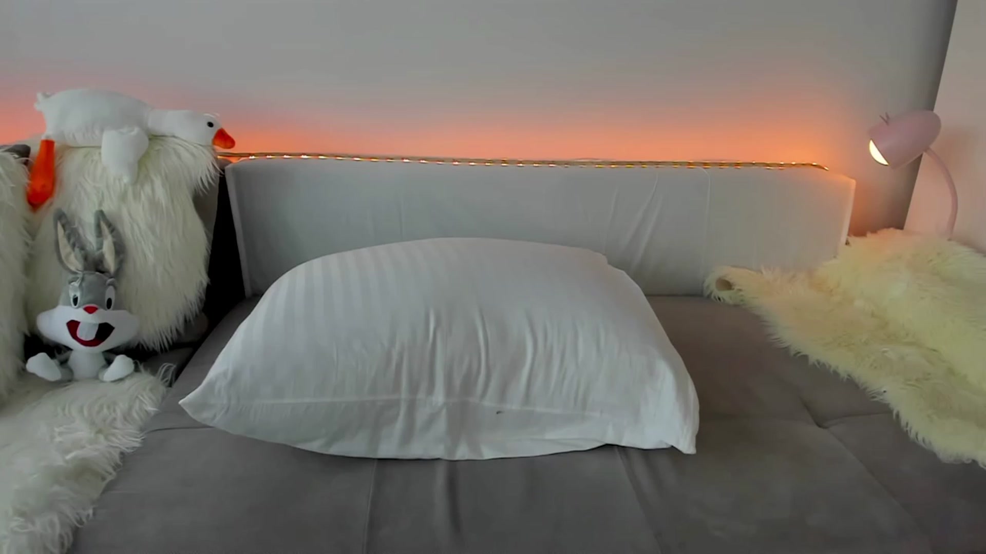 Gallery image thumbnail from Tenar's myfreecams stream on, 11/20/2023, 13:21 image 13 of 20