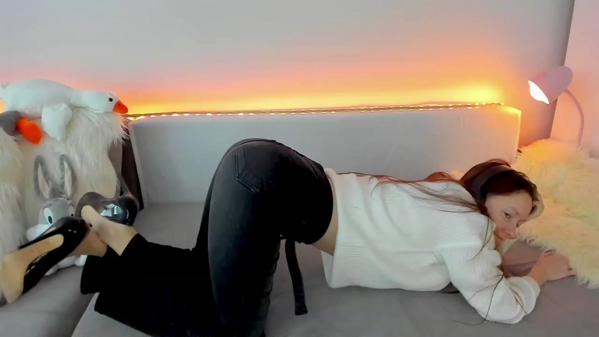 Gallery image thumbnail from Tenar's myfreecams stream on, 01/27/2024, 10:50 image 6 of 20