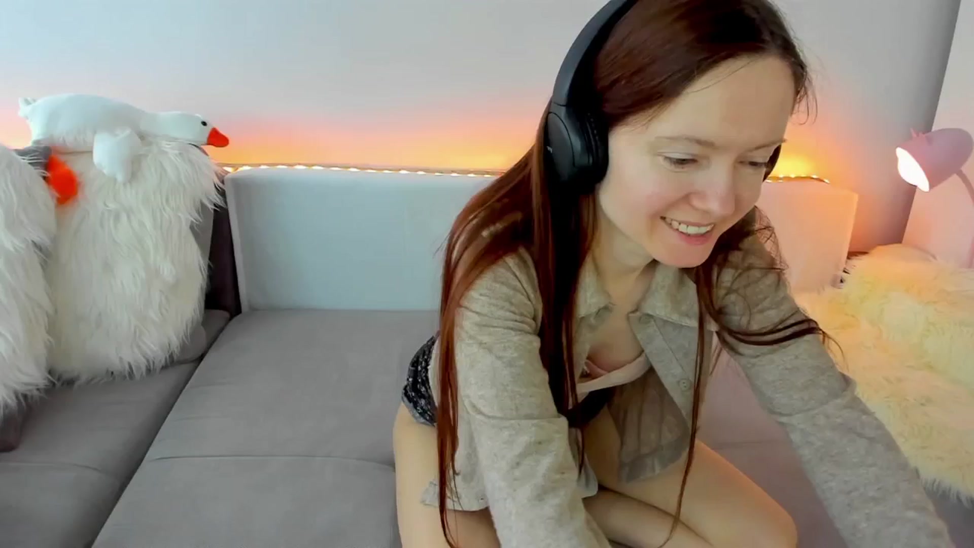 Gallery image thumbnail from Tenar's myfreecams stream on, 02/08/2024, 10:39 image 3 of 20