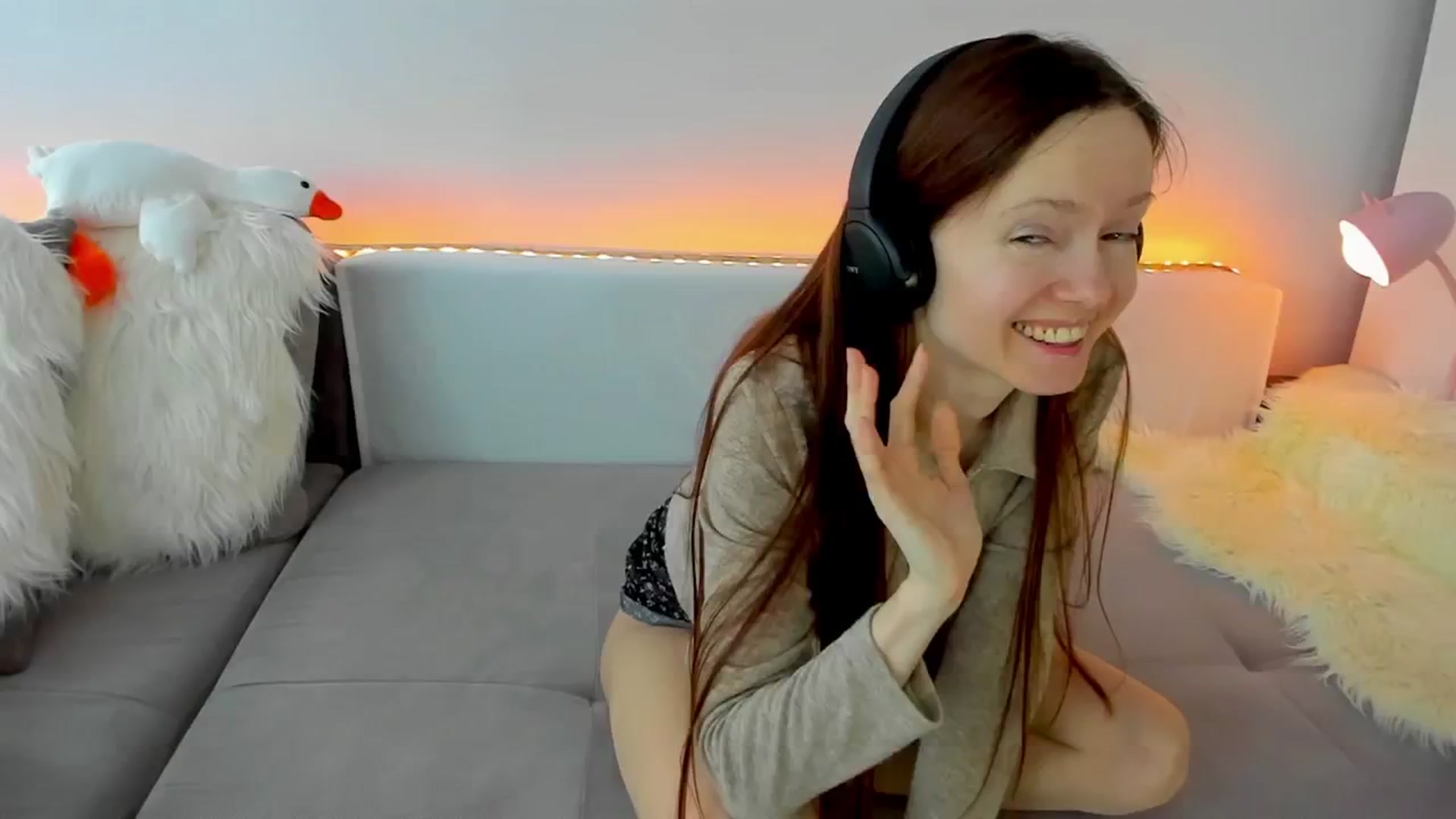 Gallery image thumbnail from Tenar's myfreecams stream on, 02/08/2024, 10:39 image 4 of 20