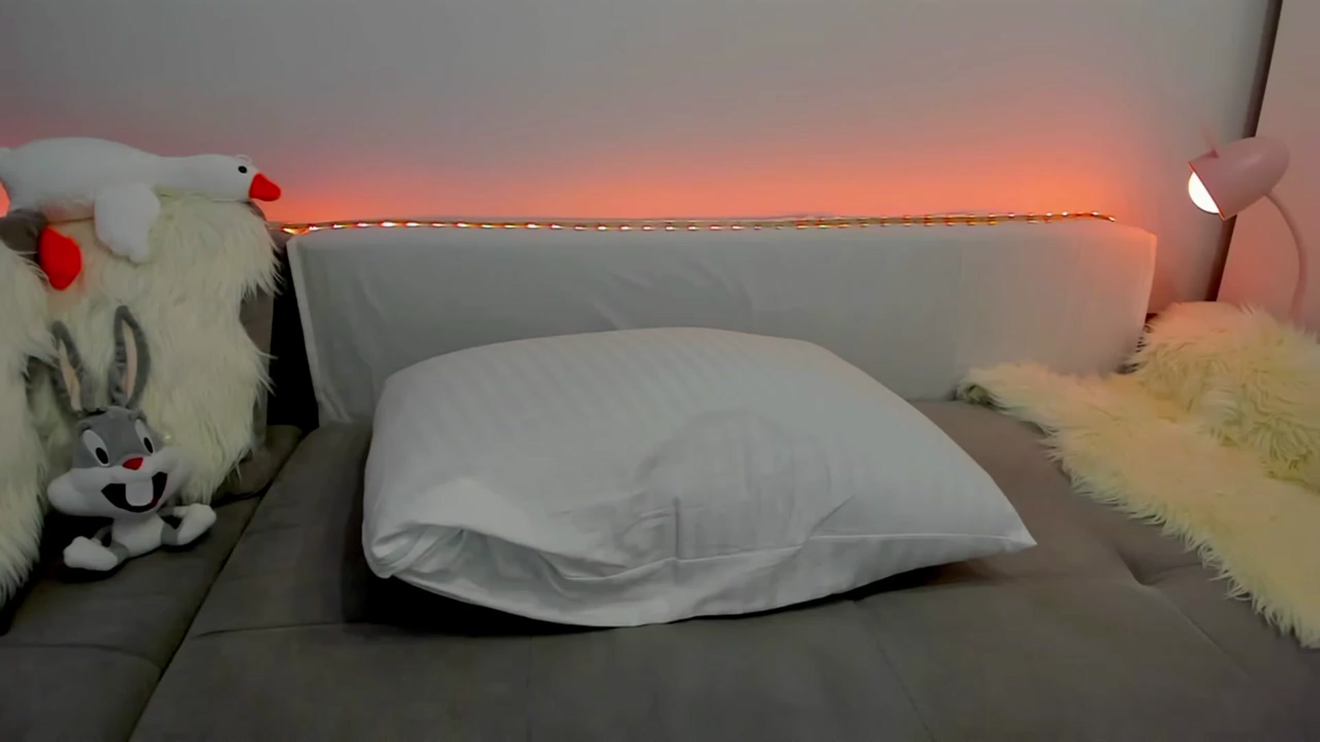 Gallery image thumbnail from Tenar's myfreecams stream on, 02/12/2024, 18:32 image 3 of 20