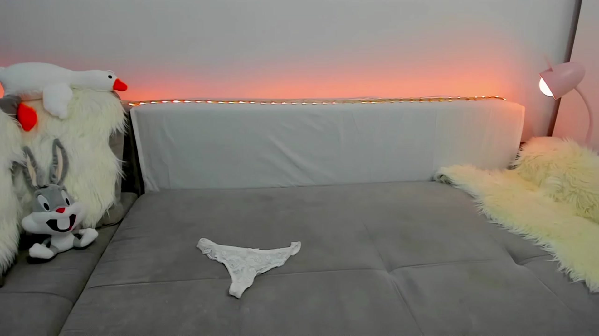 Gallery image thumbnail from Tenar's myfreecams stream on, 02/12/2024, 18:32 image 13 of 20