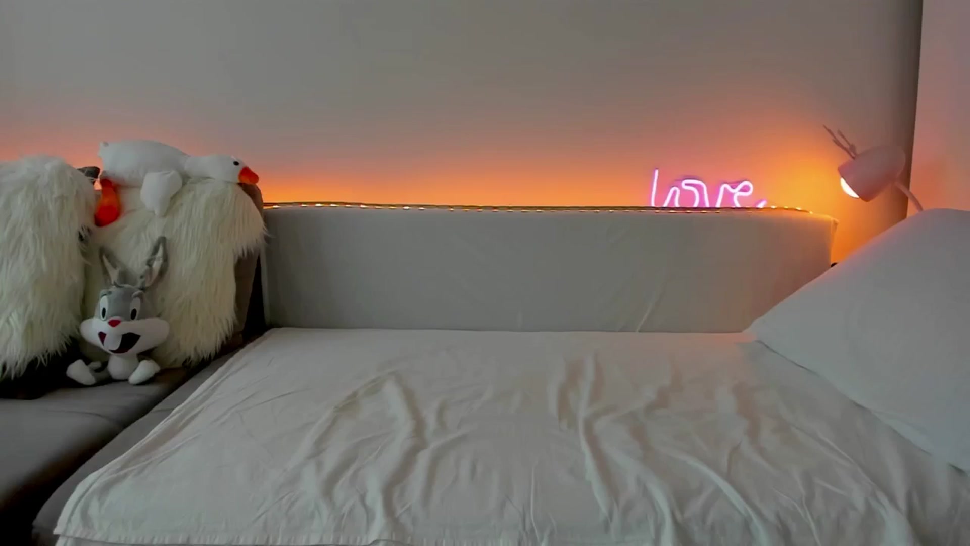 Gallery image thumbnail from Tenar's myfreecams stream on, 11/10/2024, 08:54 image 11 of 20