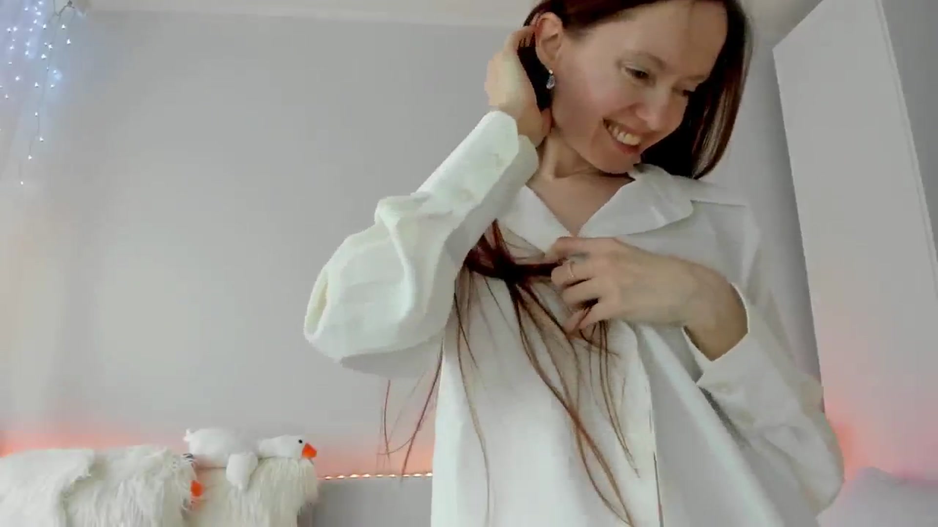 Gallery image thumbnail from Tenar's myfreecams stream on, 02/09/2025, 12:32 image 16 of 20