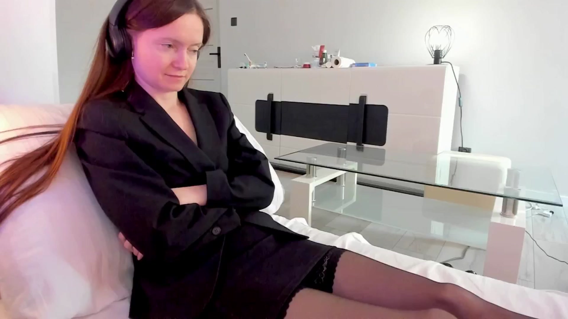 Gallery image thumbnail from Tenar's myfreecams stream on, 03/29/2025, 15:20 image 11 of 20