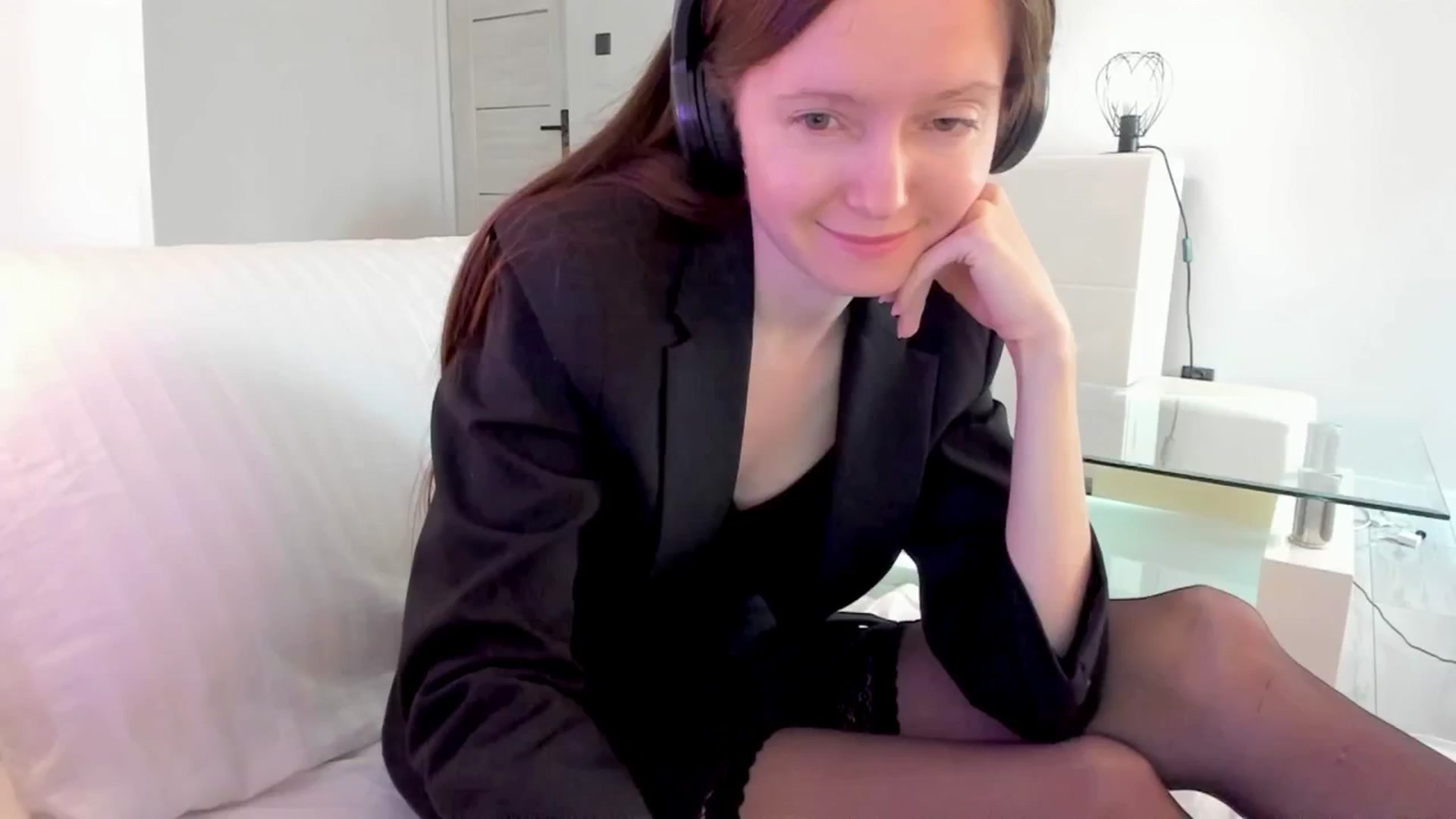 Gallery image thumbnail from Tenar's myfreecams stream on, 03/29/2025, 15:20 image 3 of 20