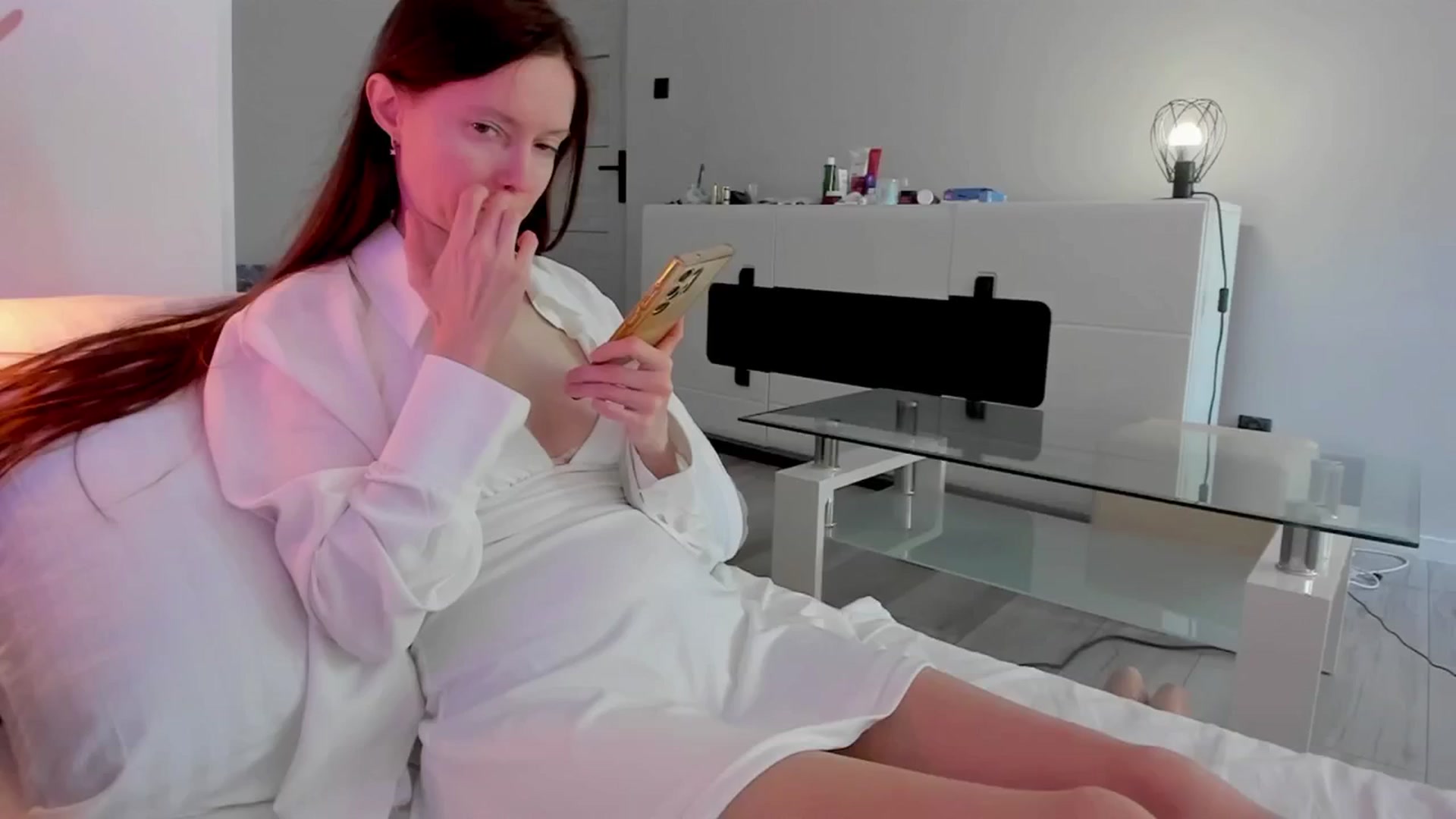 Gallery image thumbnail from Tenar's myfreecams stream on, 05/01/2025, 11:54 image 12 of 20