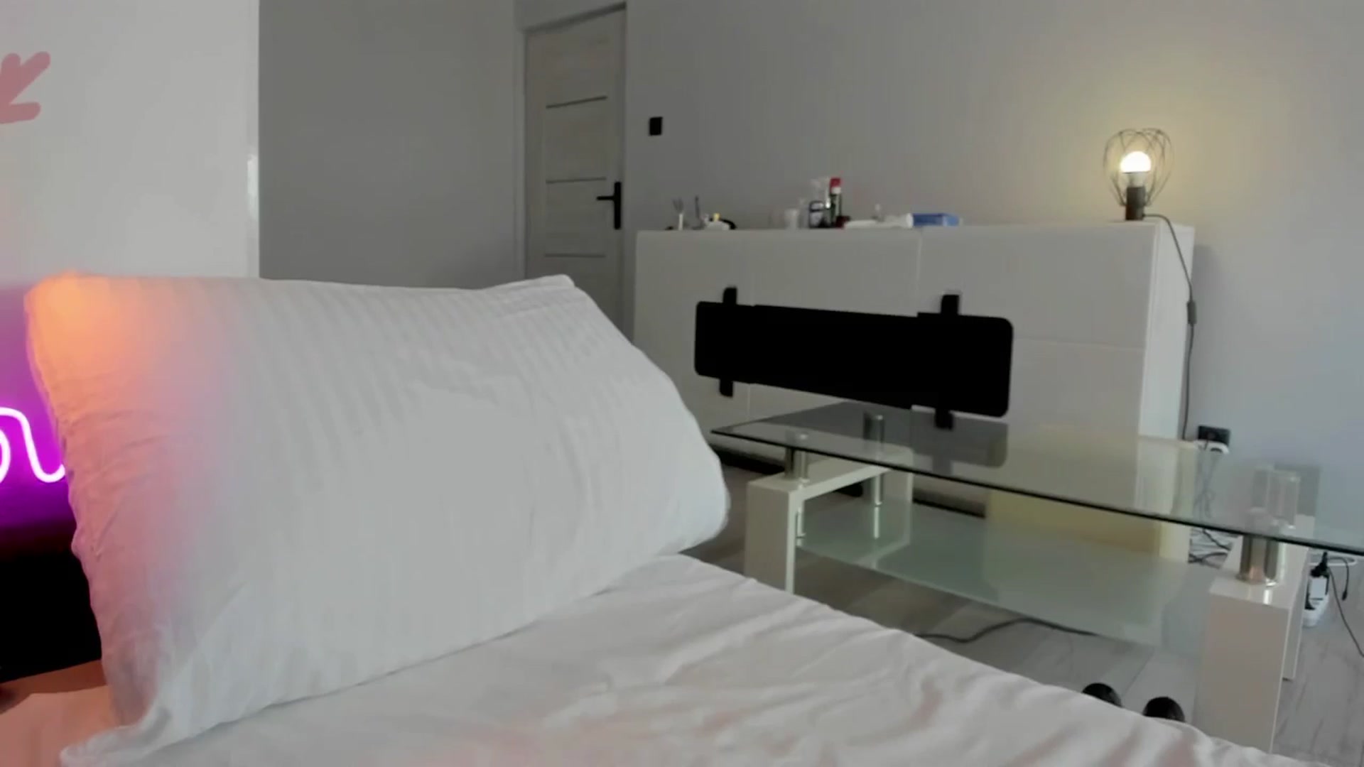 Gallery image thumbnail from Tenar's myfreecams stream on, 05/19/2025, 11:33 image 2 of 20