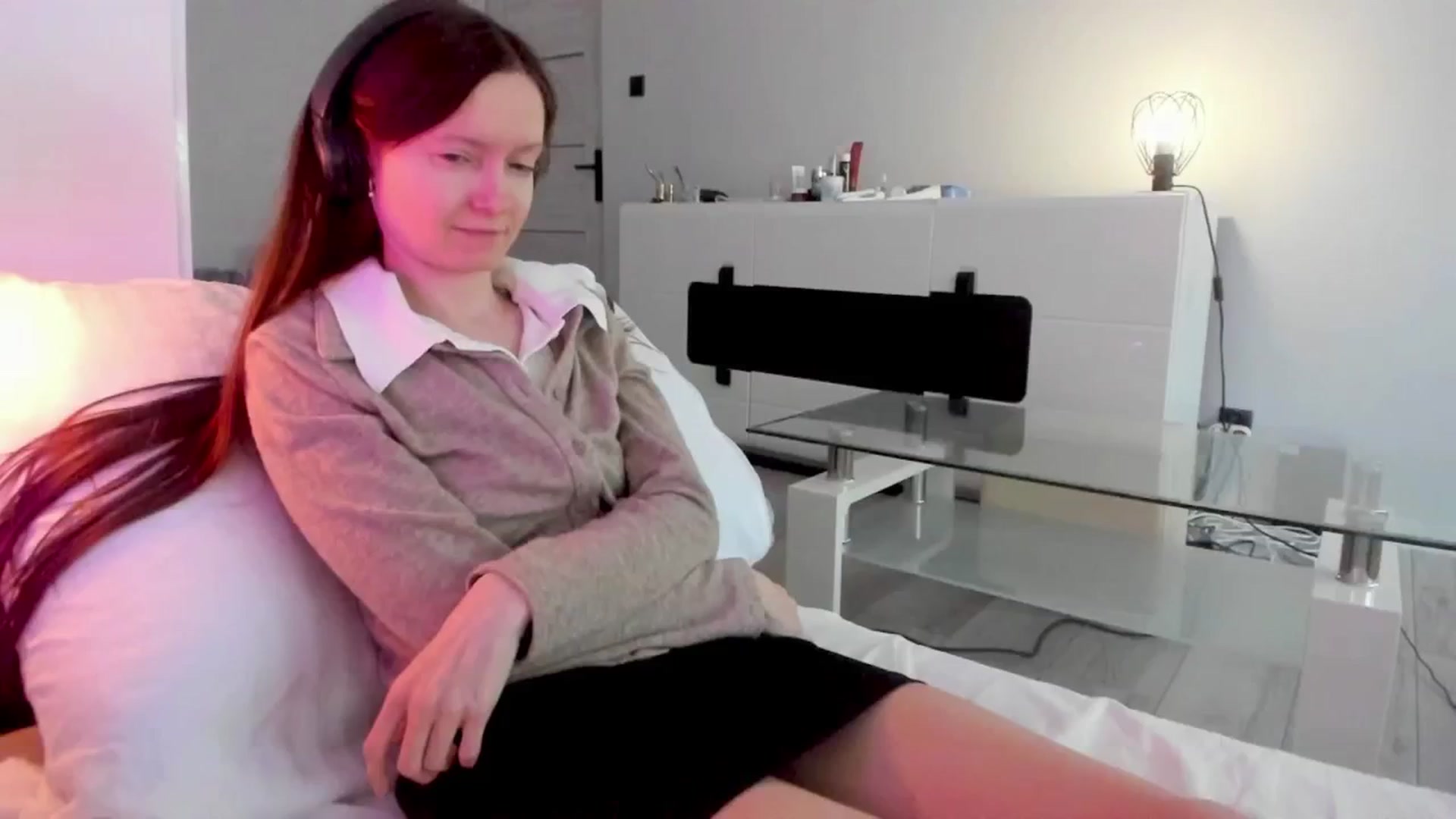 Gallery image thumbnail from Tenar's myfreecams stream on, 05/21/2025, 13:09 image 11 of 20