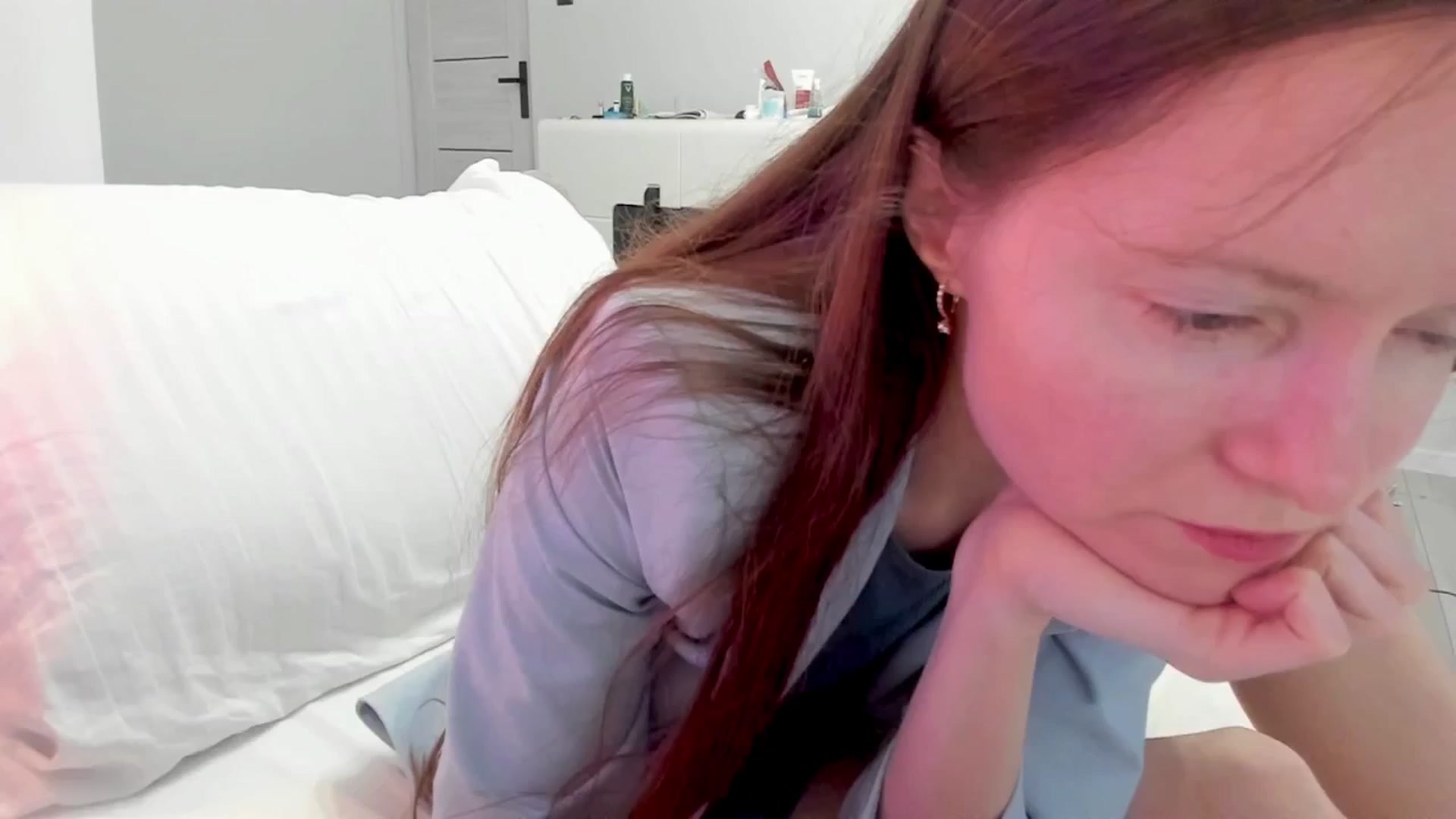 Gallery image thumbnail from Tenar's myfreecams stream on, 07/17/2025, 19:48 image 1 of 20